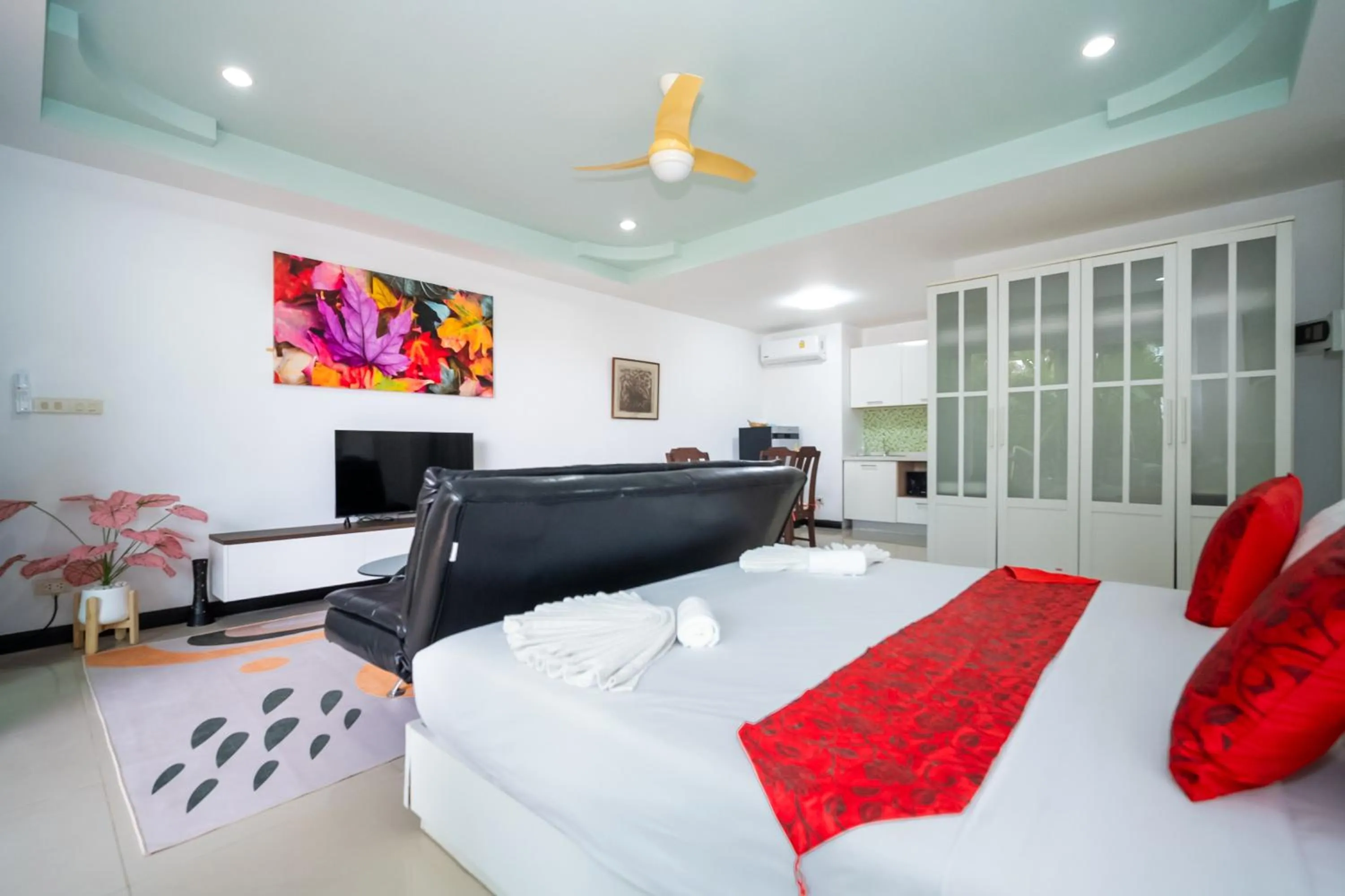 Bed in ฺBaan Waru seaview villa