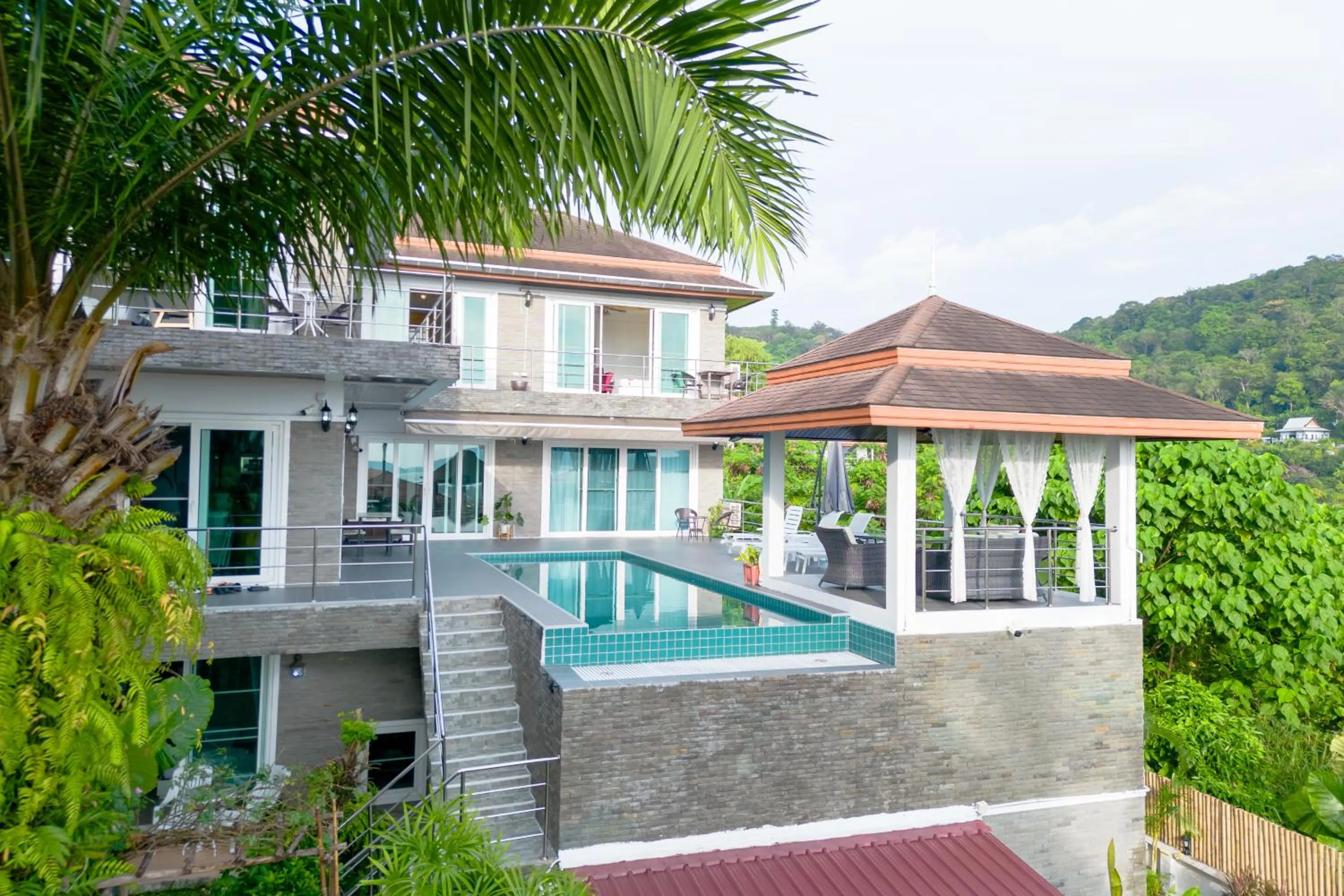 ฺBaan Waru seaview villa