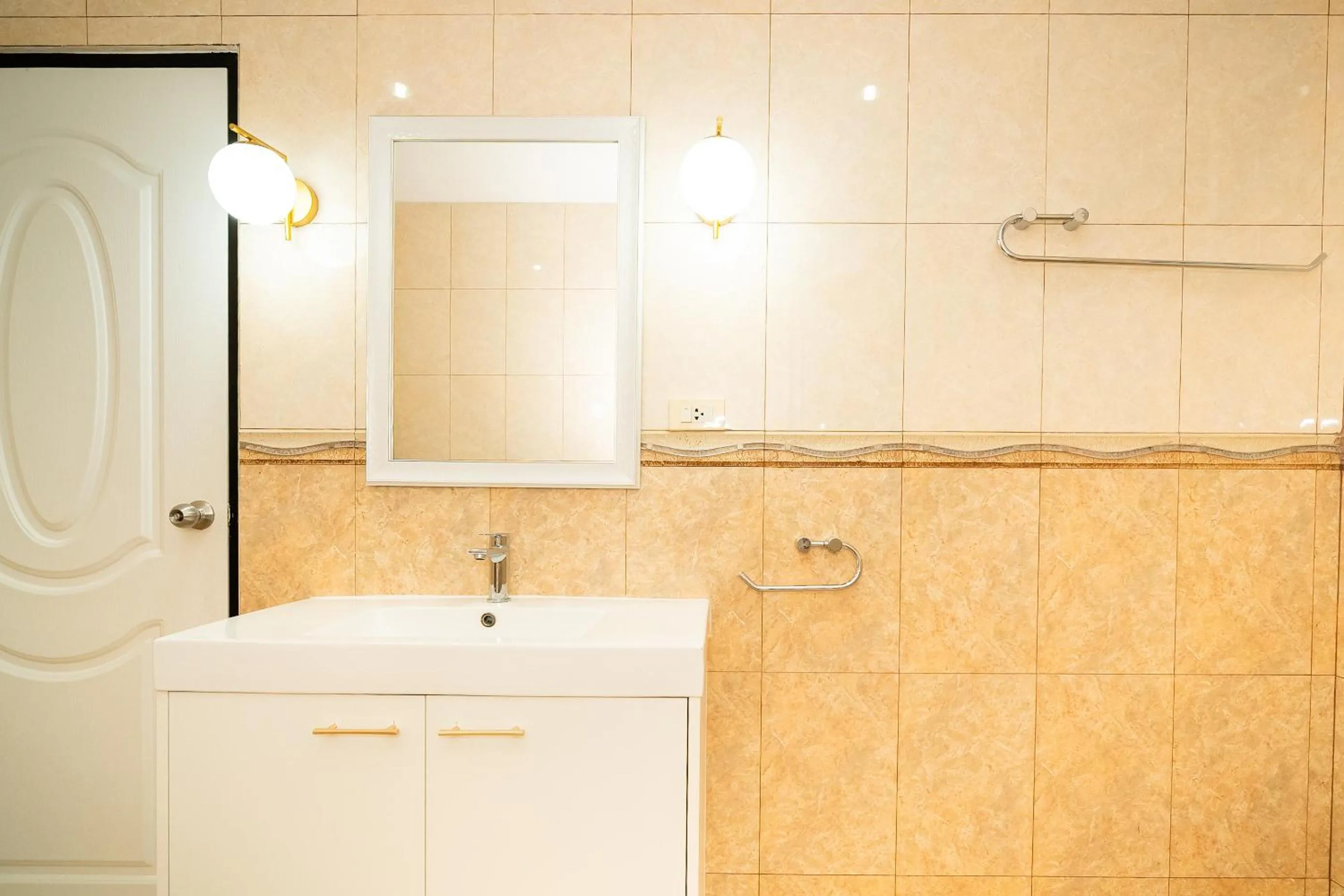 ฺBaan Waru seaview villa