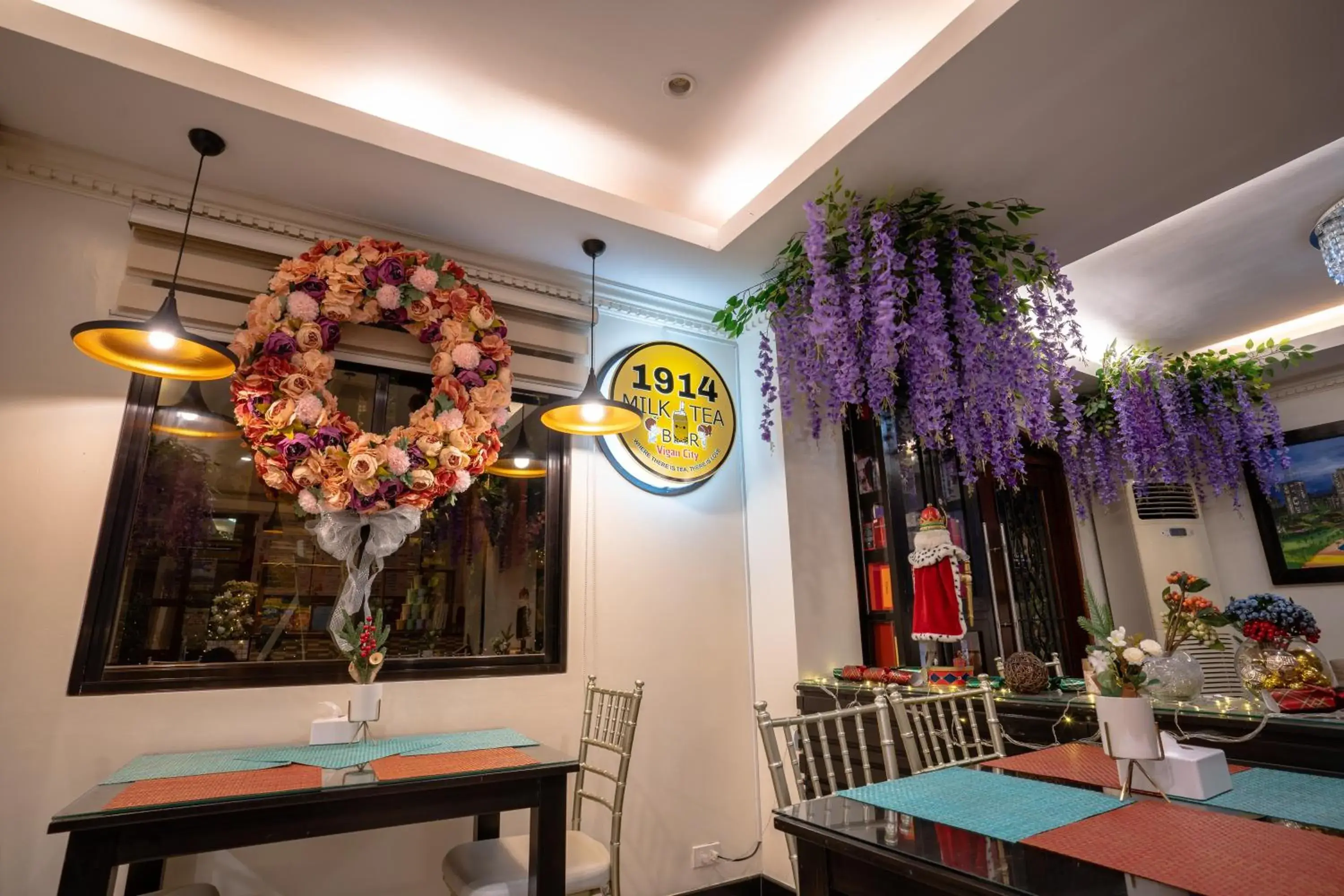 Restaurant/places to eat in West Loch Park Hotel Vigan Restaurant/places to eat in West Loch Park Hotel Vigan