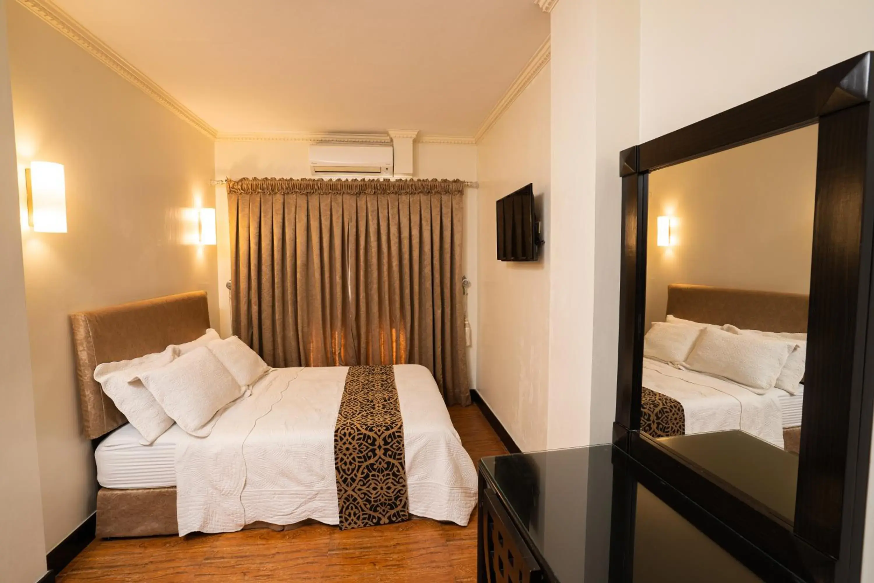 Photo of the whole room in West Loch Park Hotel Vigan Photo of the whole room in West Loch Park Hotel Vigan