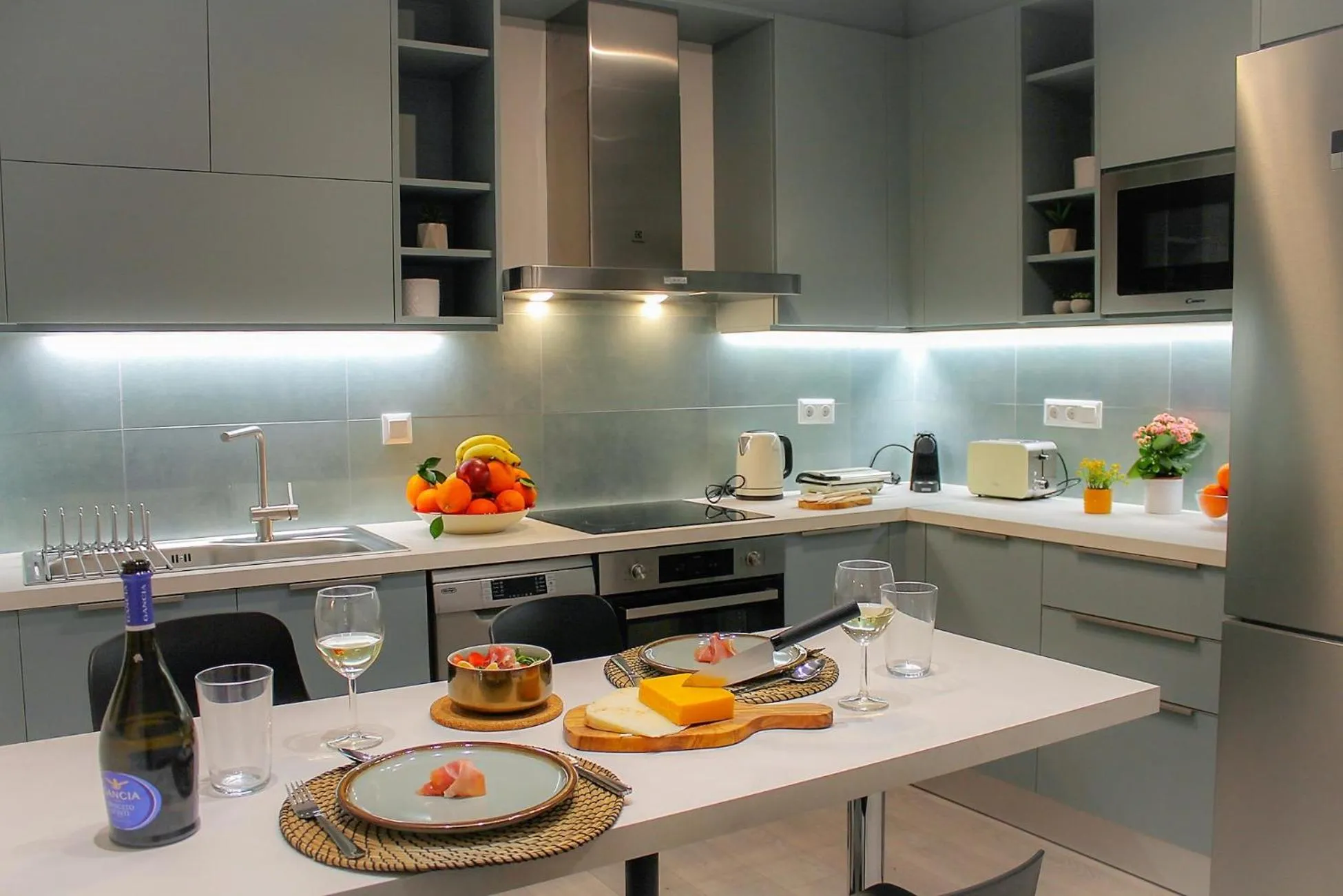 Kitchen or kitchenette in Pelagia Apartment by Kormaris