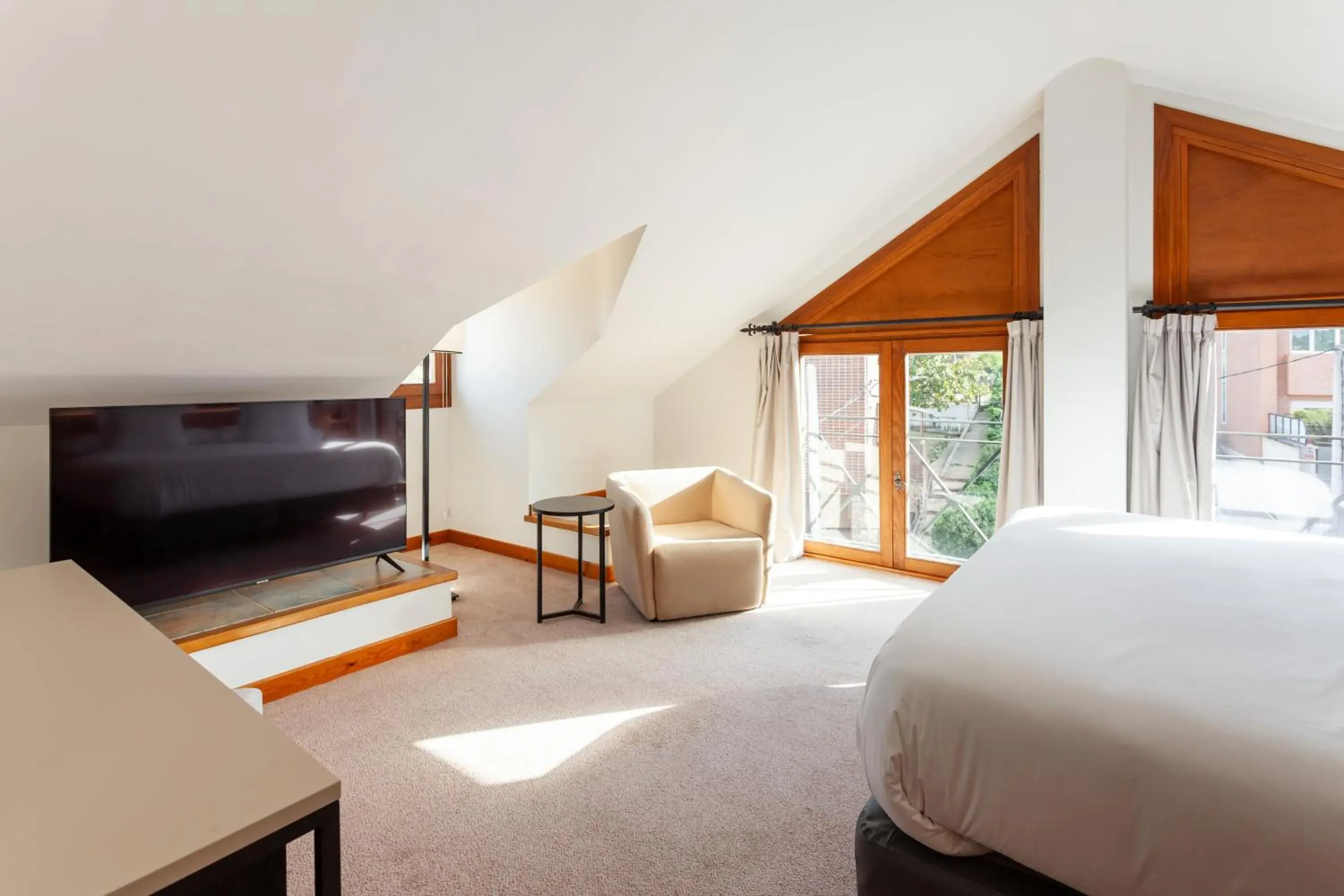 Twin Room - Attic in DWO Rioja Wine Hotel Twin Room - Attic in DWO Rioja Wine Hotel