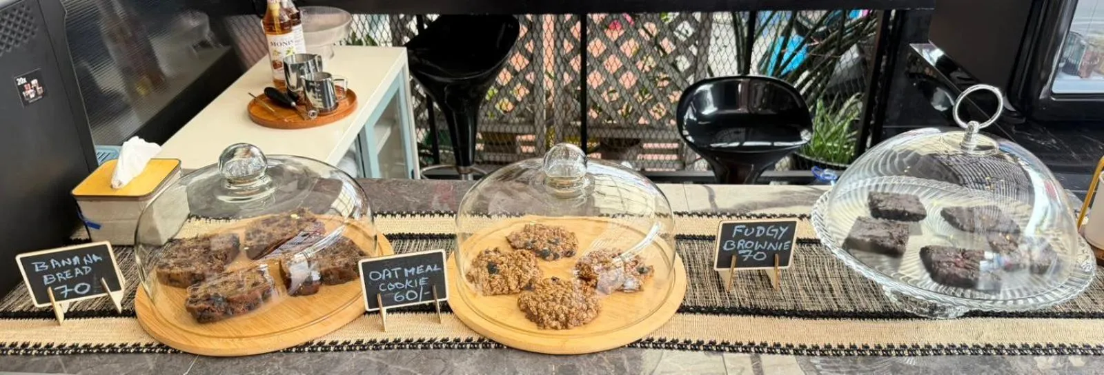 Restaurant/places to eat in Talya Patong Hotel