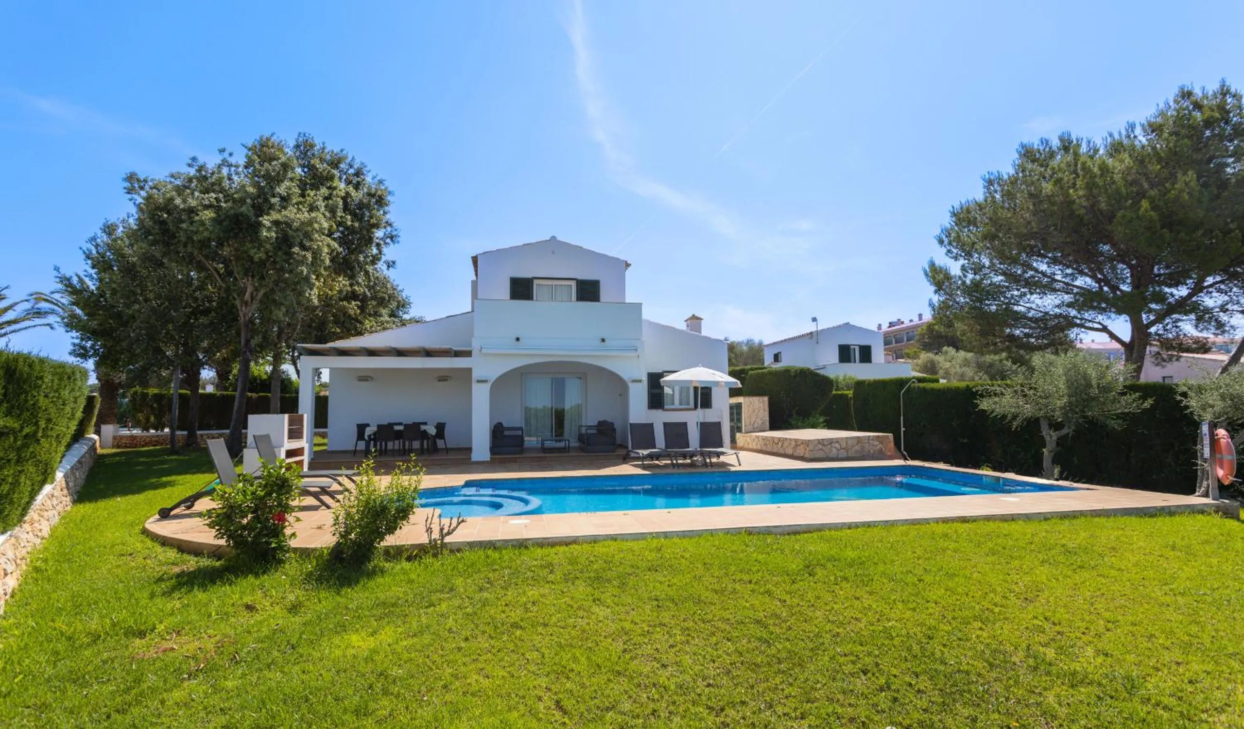 Villas Finesse By MENORCARENTALS