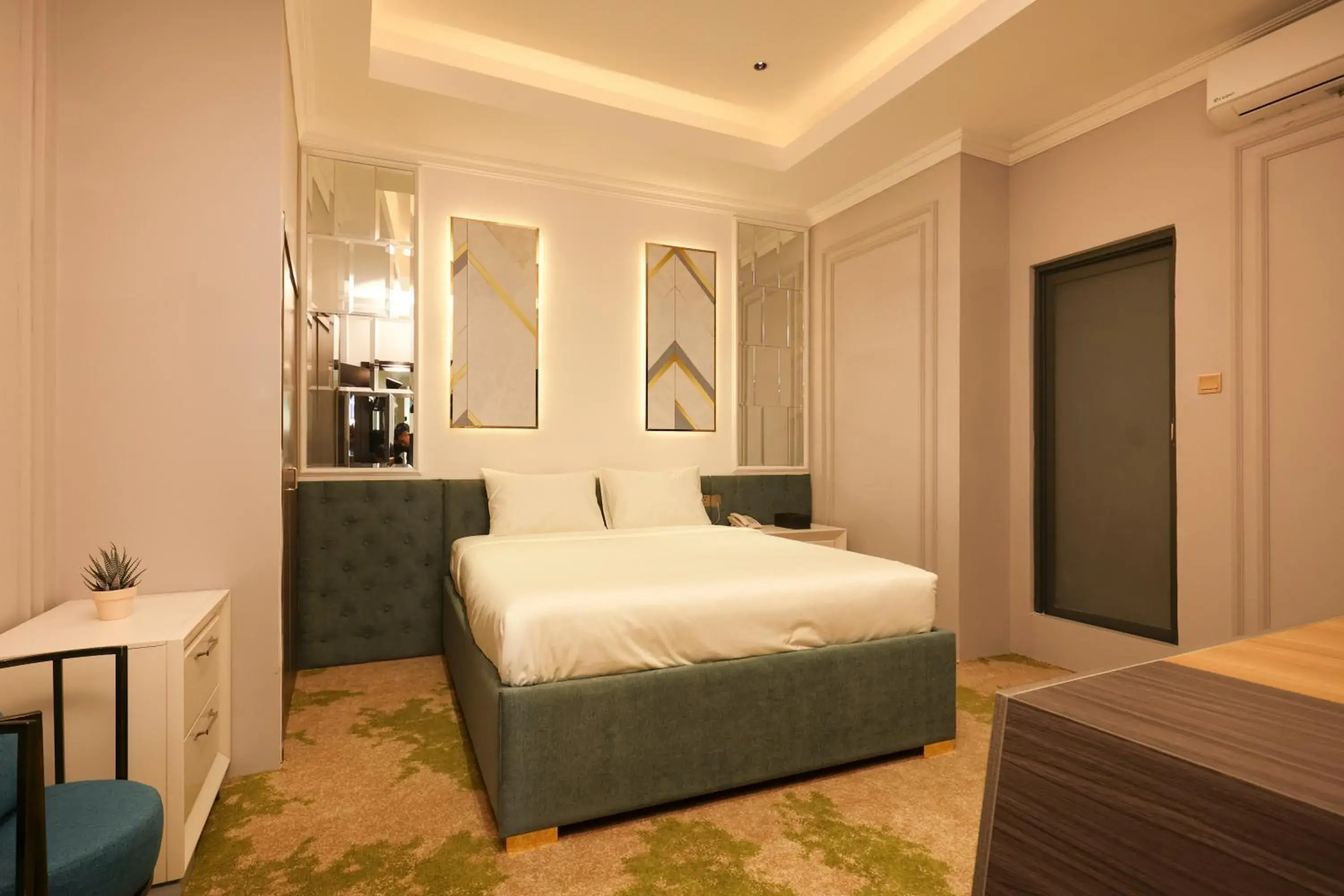 Bedroom, Bed in Phước Hưng 3 Hotel Bedroom, Bed in Phước Hưng 3 Hotel