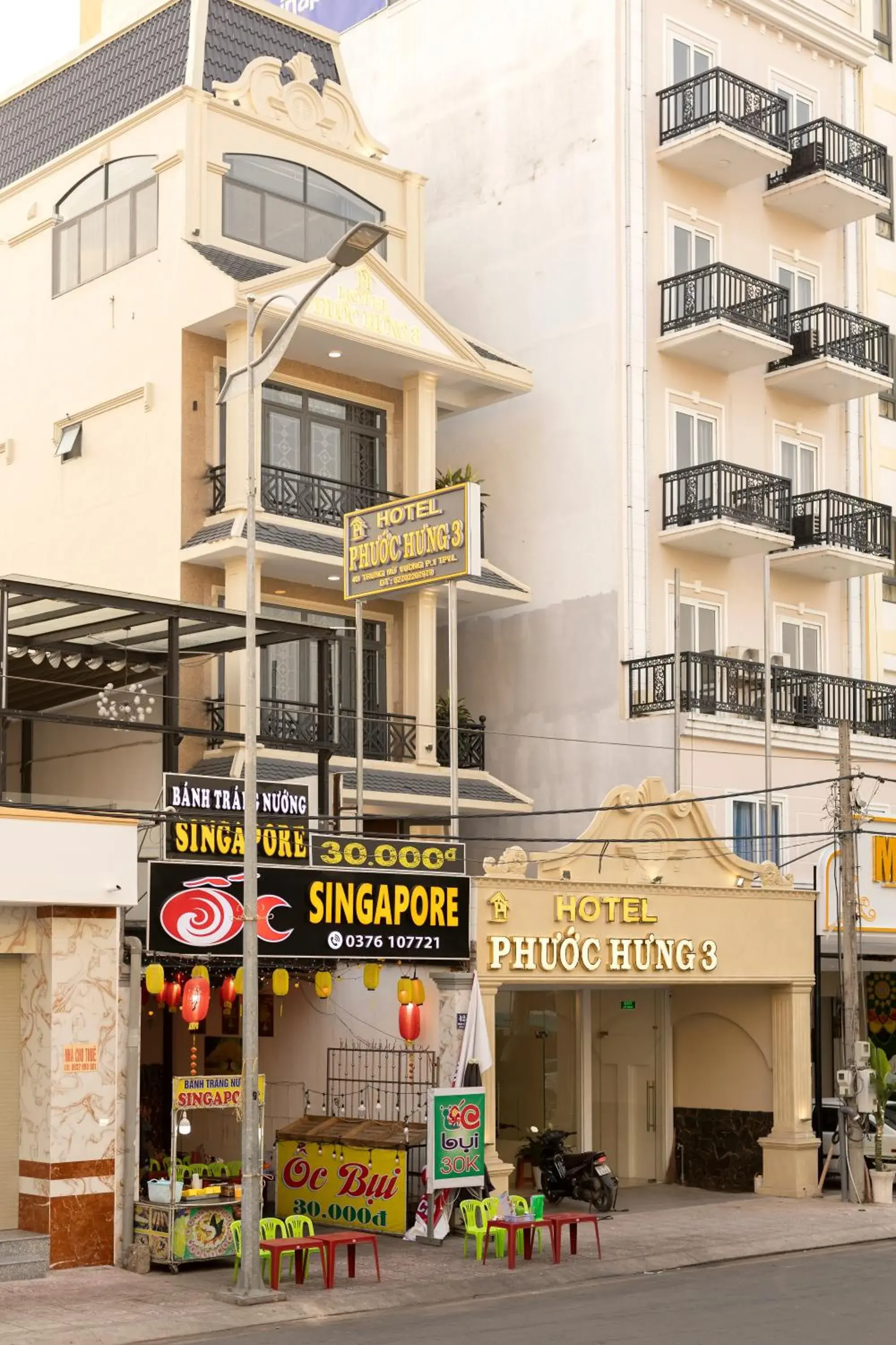 Property building in Phước Hưng 3 Hotel Property building in Phước Hưng 3 Hotel