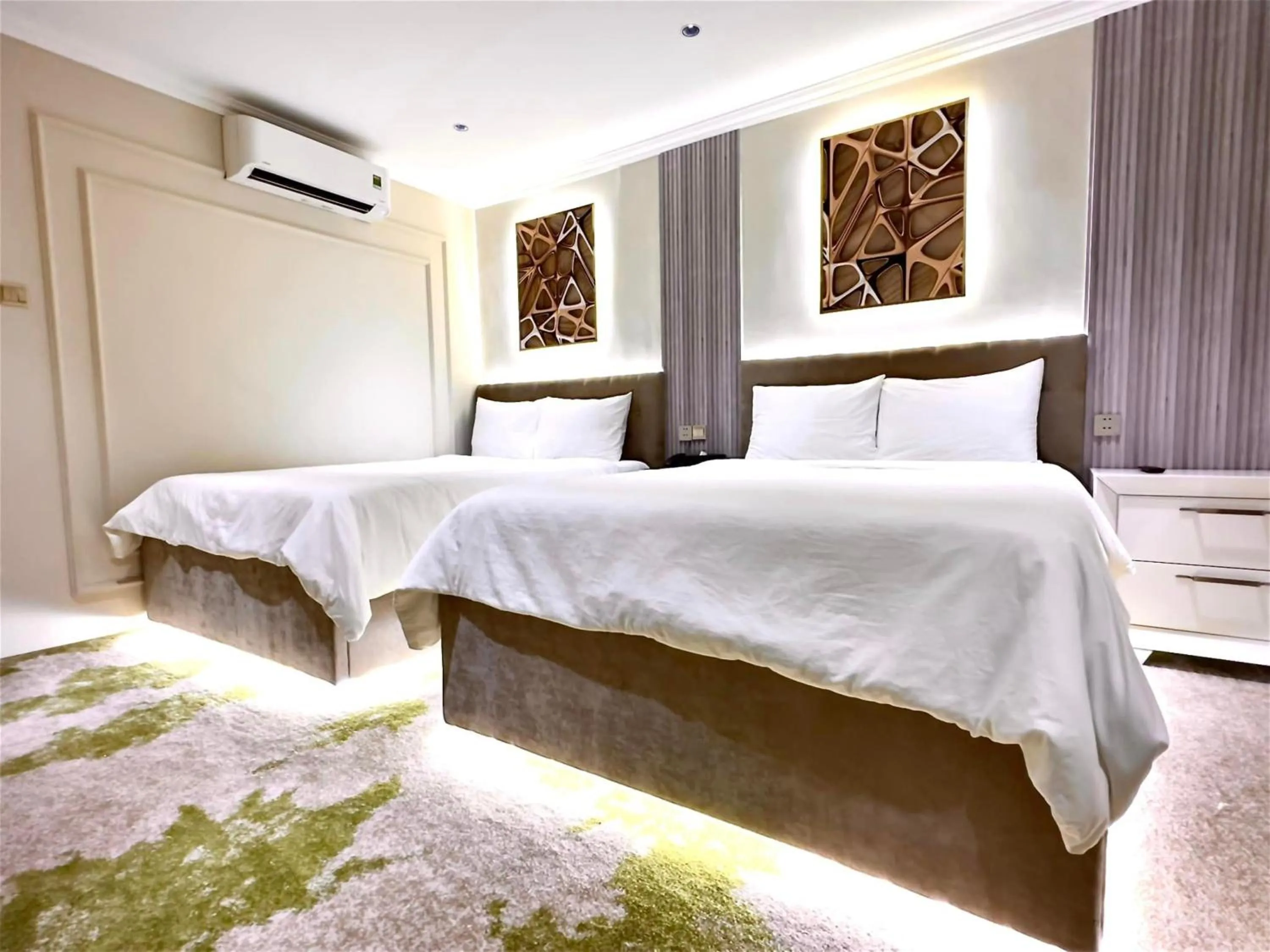 Photo of the whole room, Bed in Phước Hưng 3 Hotel