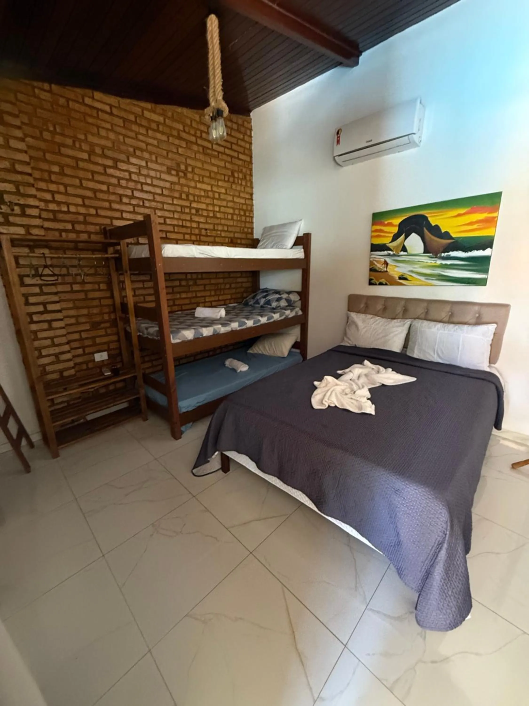 Family Room - single occupancy in Home Beach Mar Conforto Self-Hosted