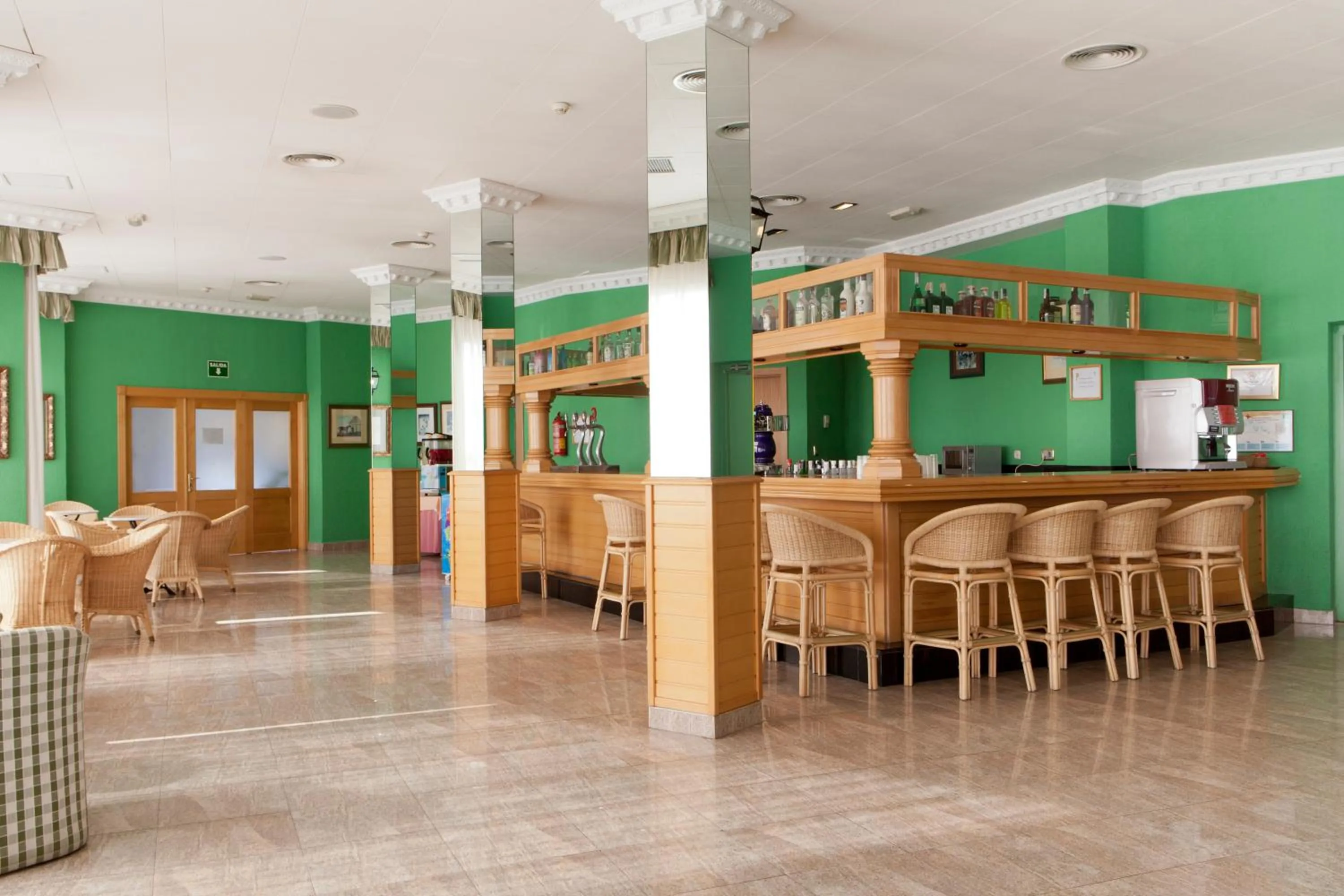 Restaurant/places to eat in Mirador del Cabo Designed For Adults