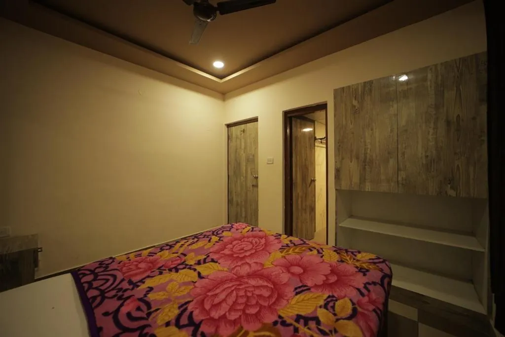 Bed in Green Park Resort