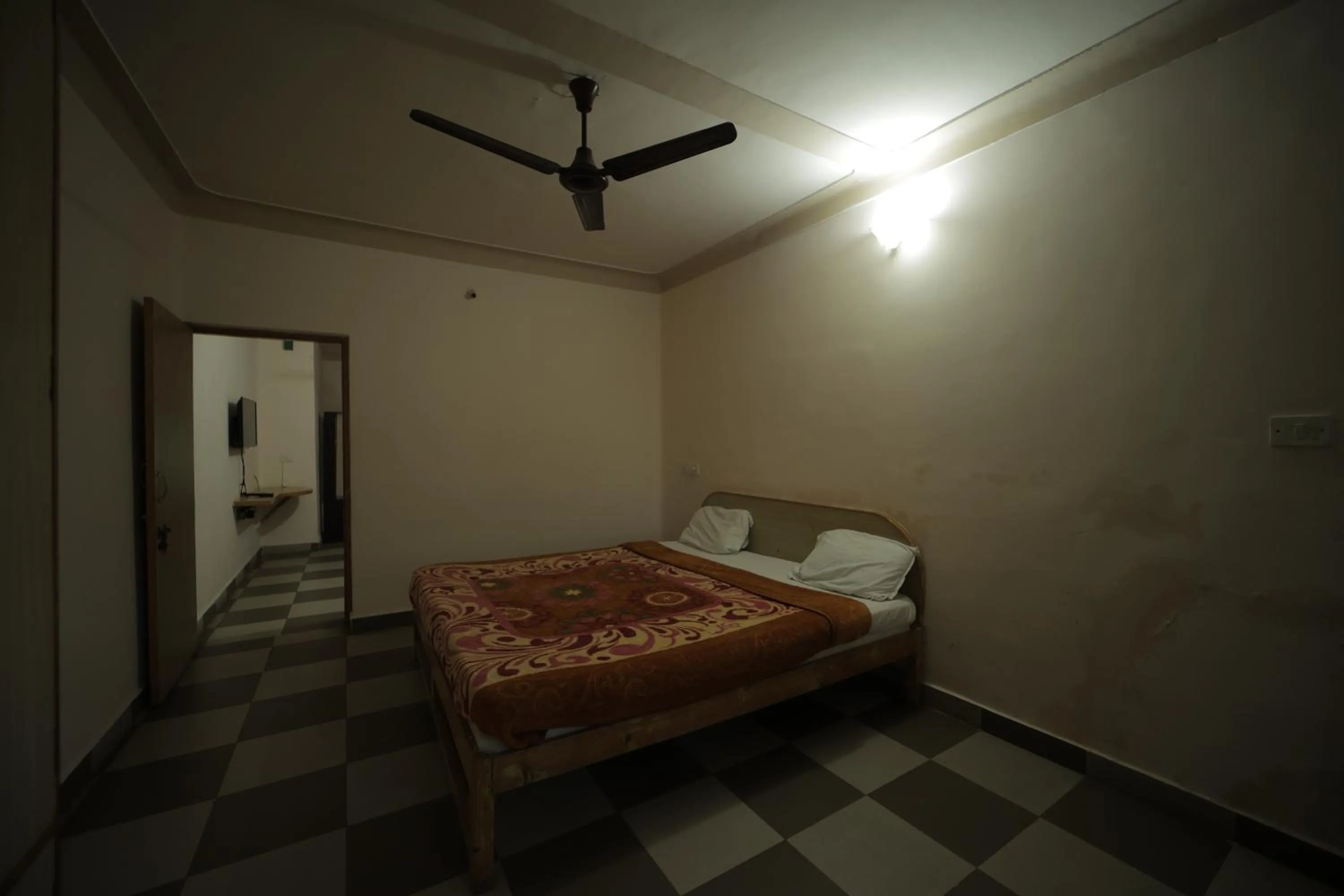 Bed in Green Park Resort