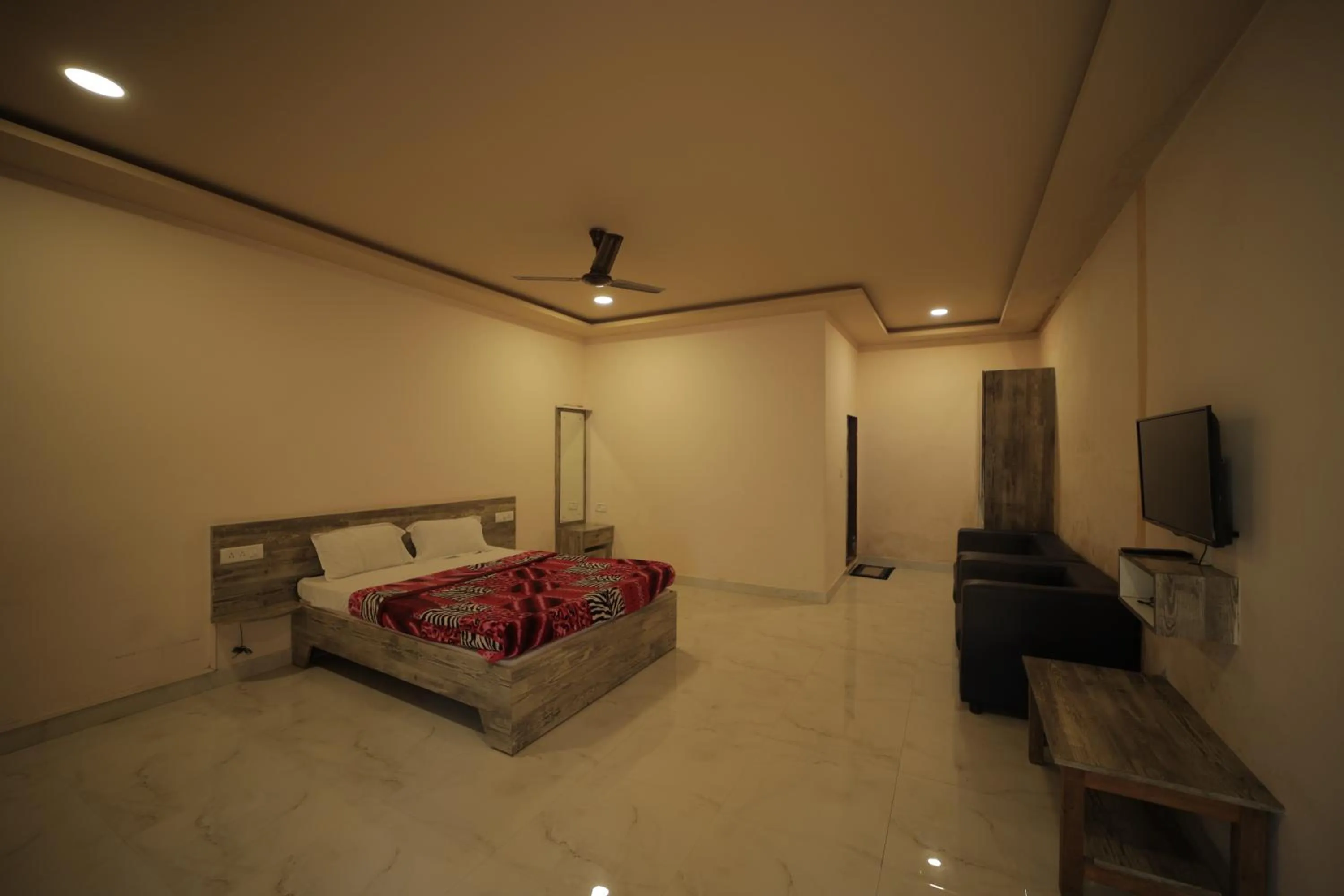 Bed in Green Park Resort