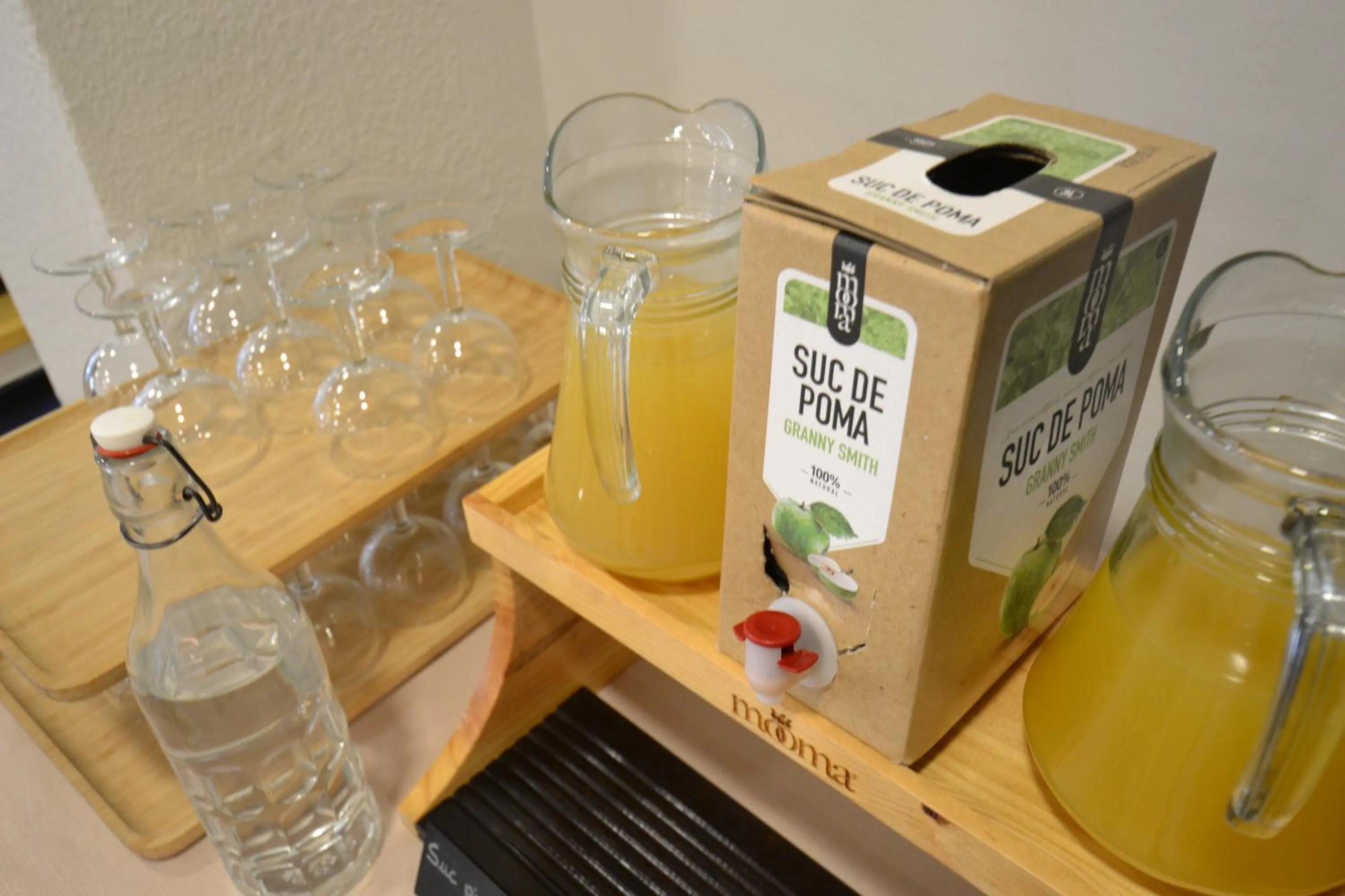 Breakfast in Hotel Medes II