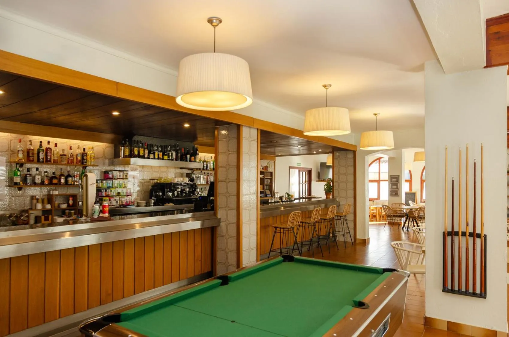 Billiard in Hotel Medes II