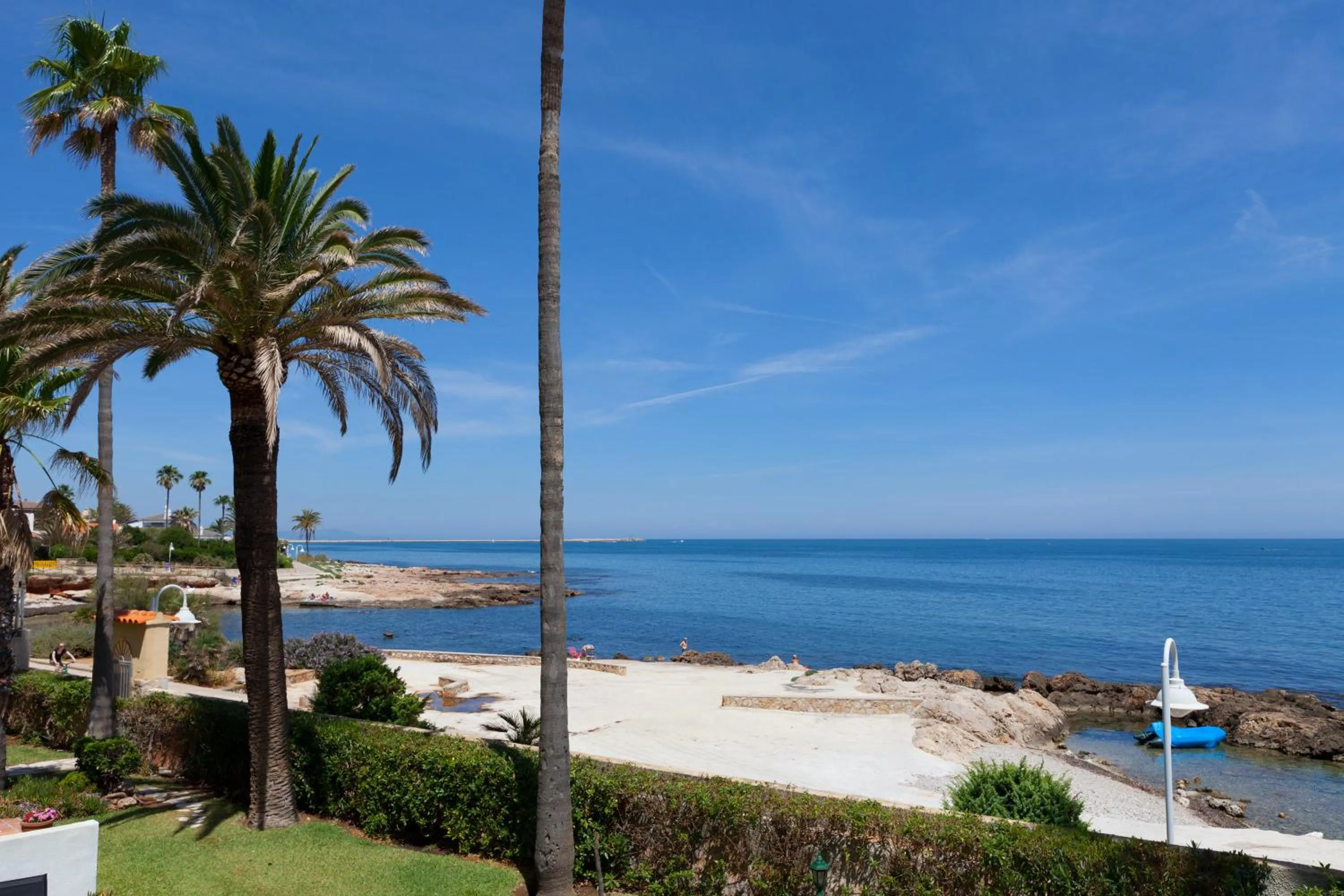 Sea view in MR Hotelet de la Raconà & Apartments