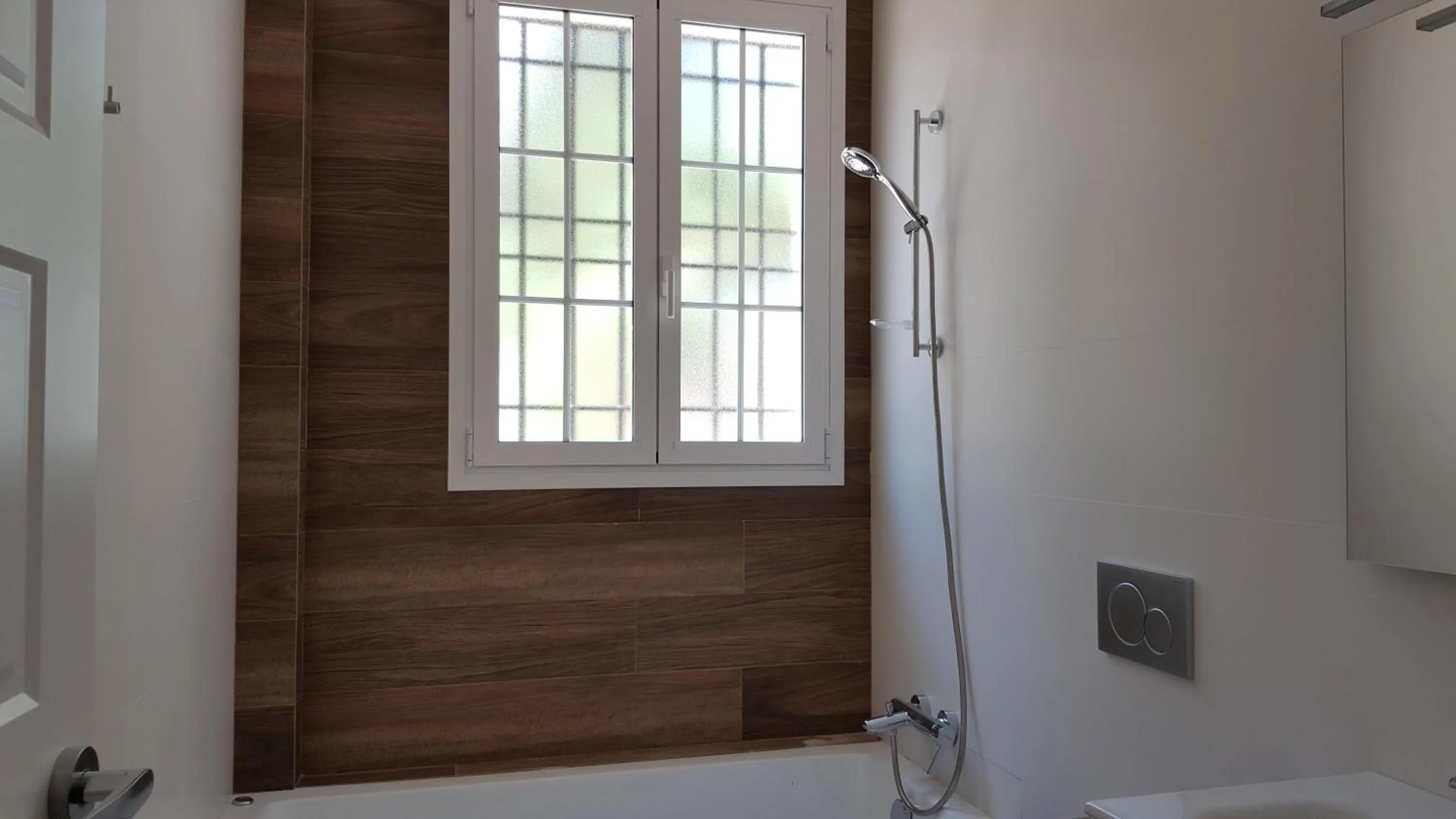 Bathroom in MR Hotelet de la Raconà & Apartments