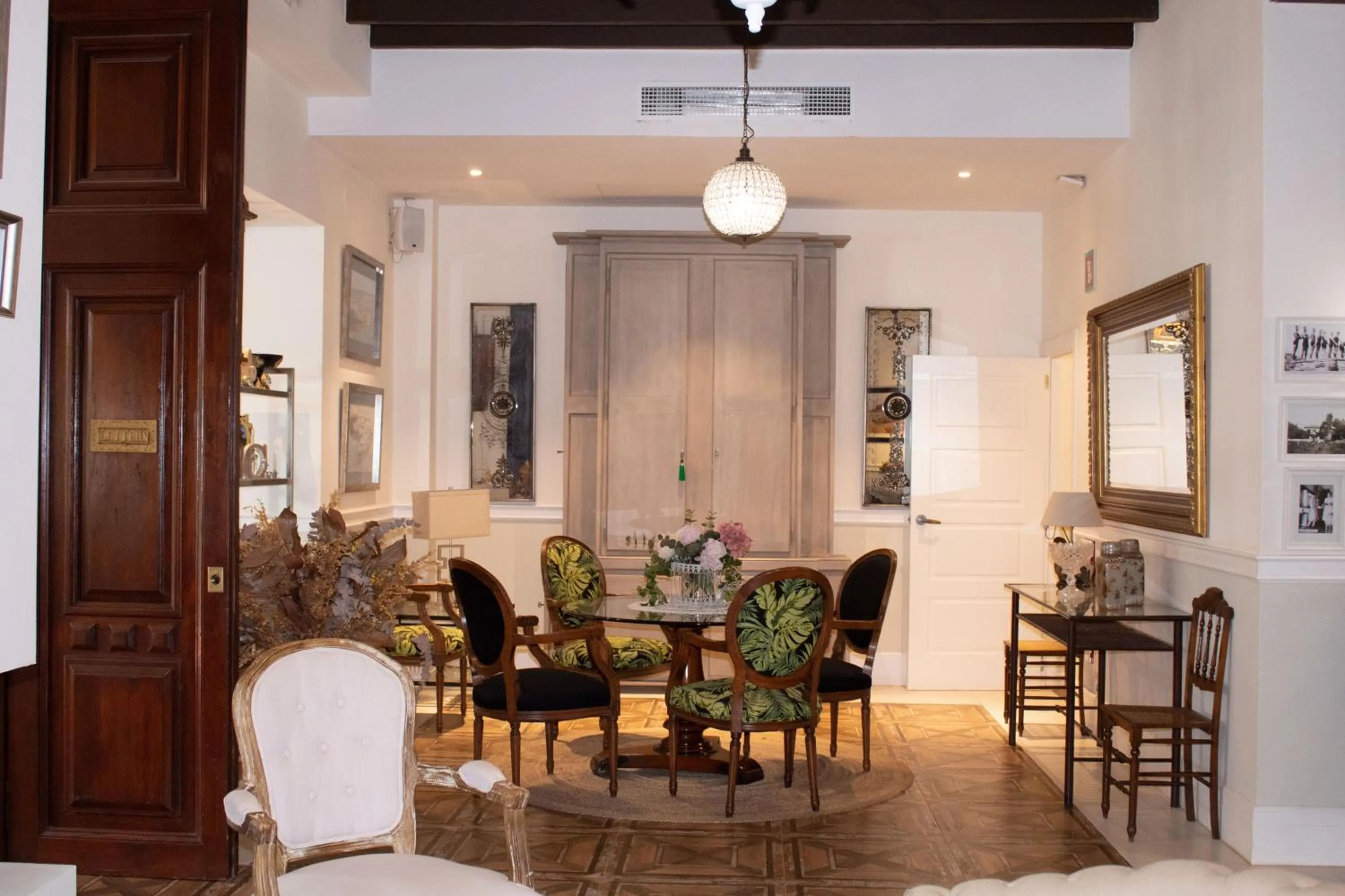 Property building in MR Hotelet de la Raconà & Apartments