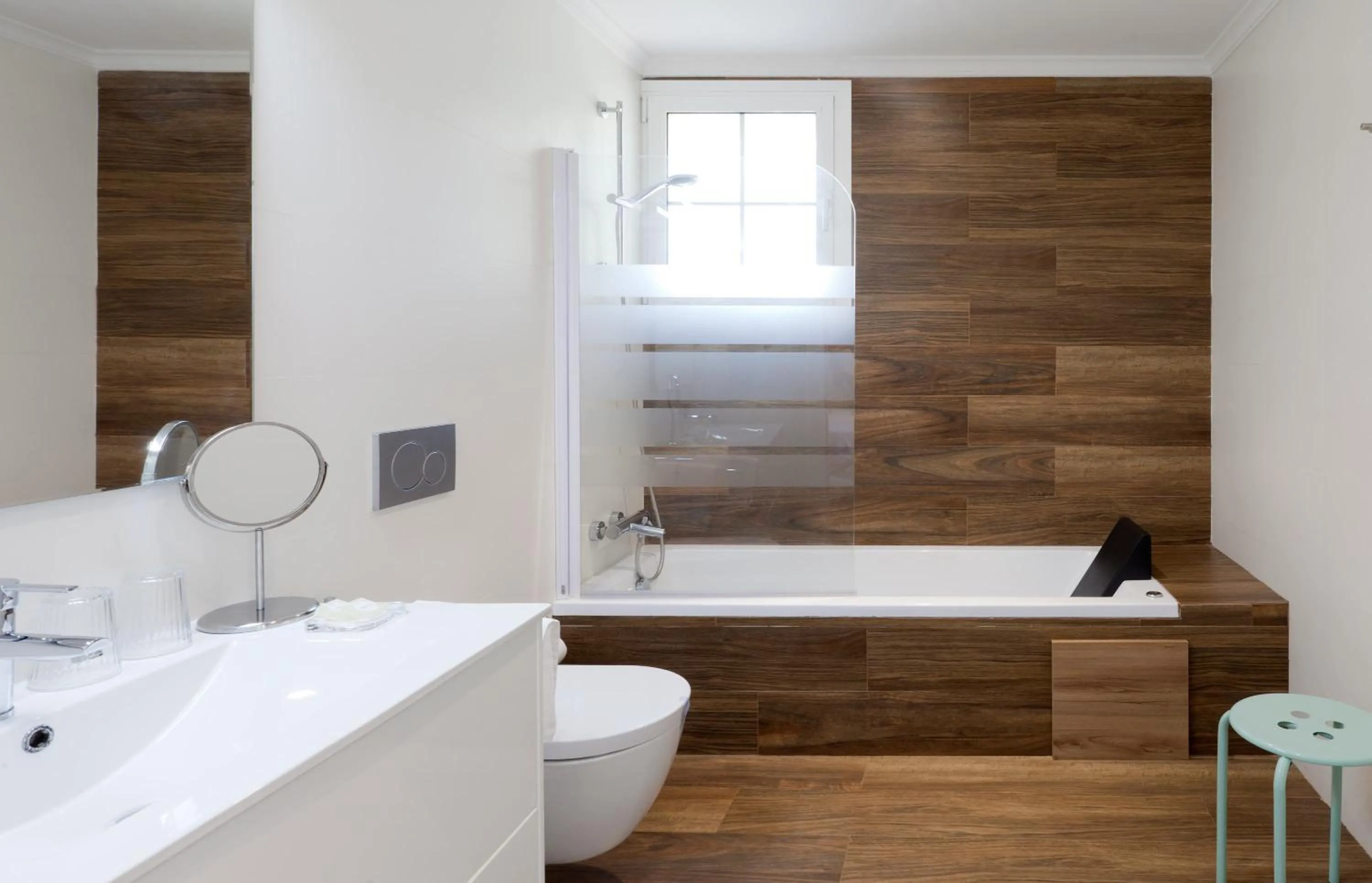 Bathroom in MR Hotelet de la Raconà & Apartments