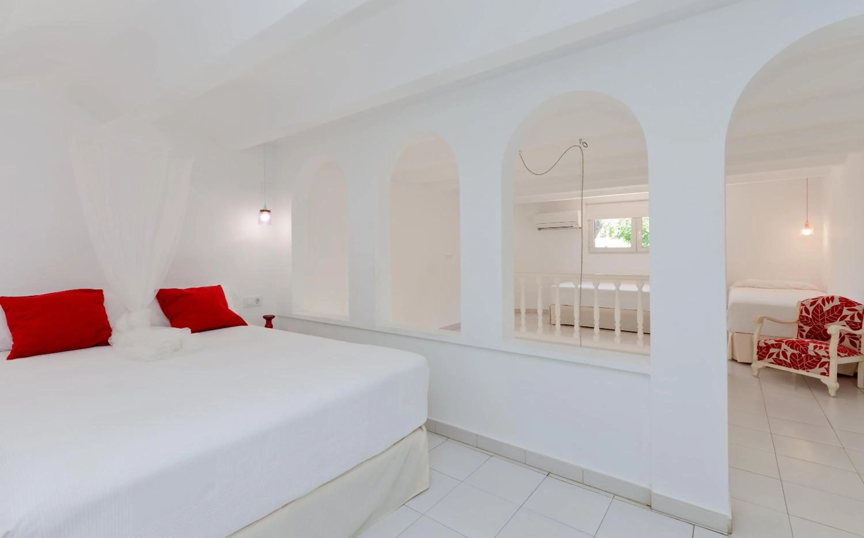 Bed in MR Hotelet de la Raconà & Apartments