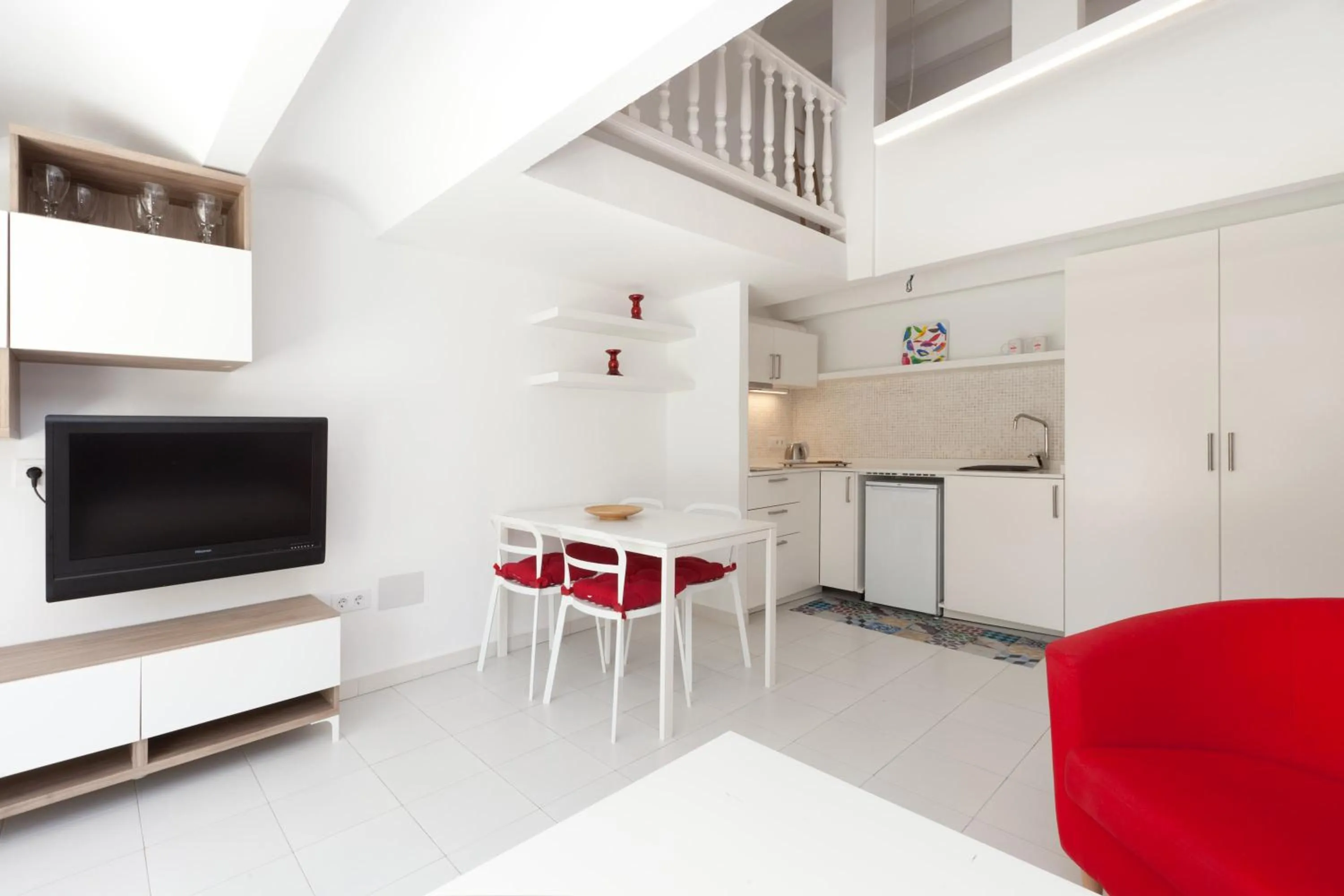 TV and multimedia in MR Hotelet de la Raconà & Apartments