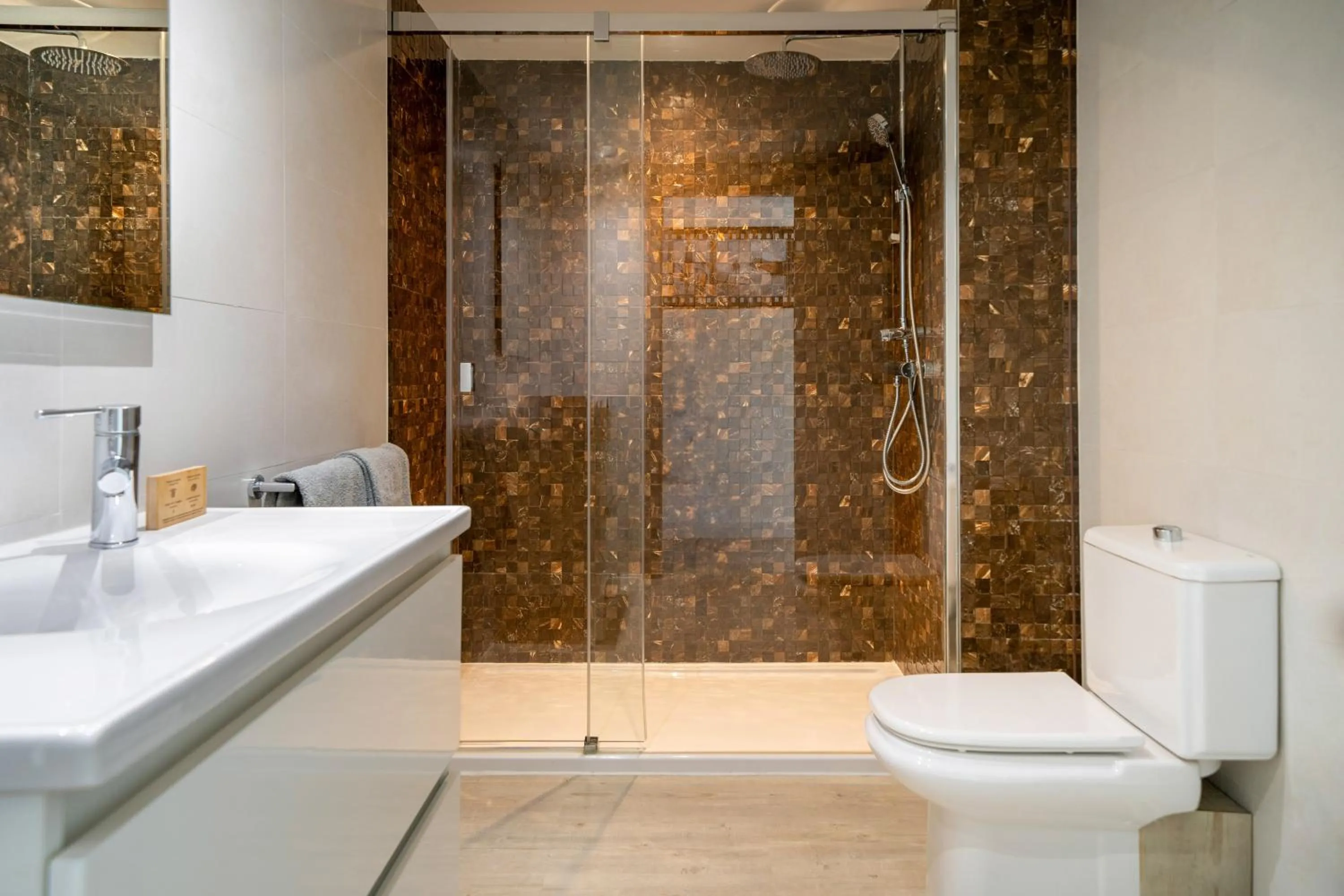 Shower in INNSiDE by Meliá Wave Calviá