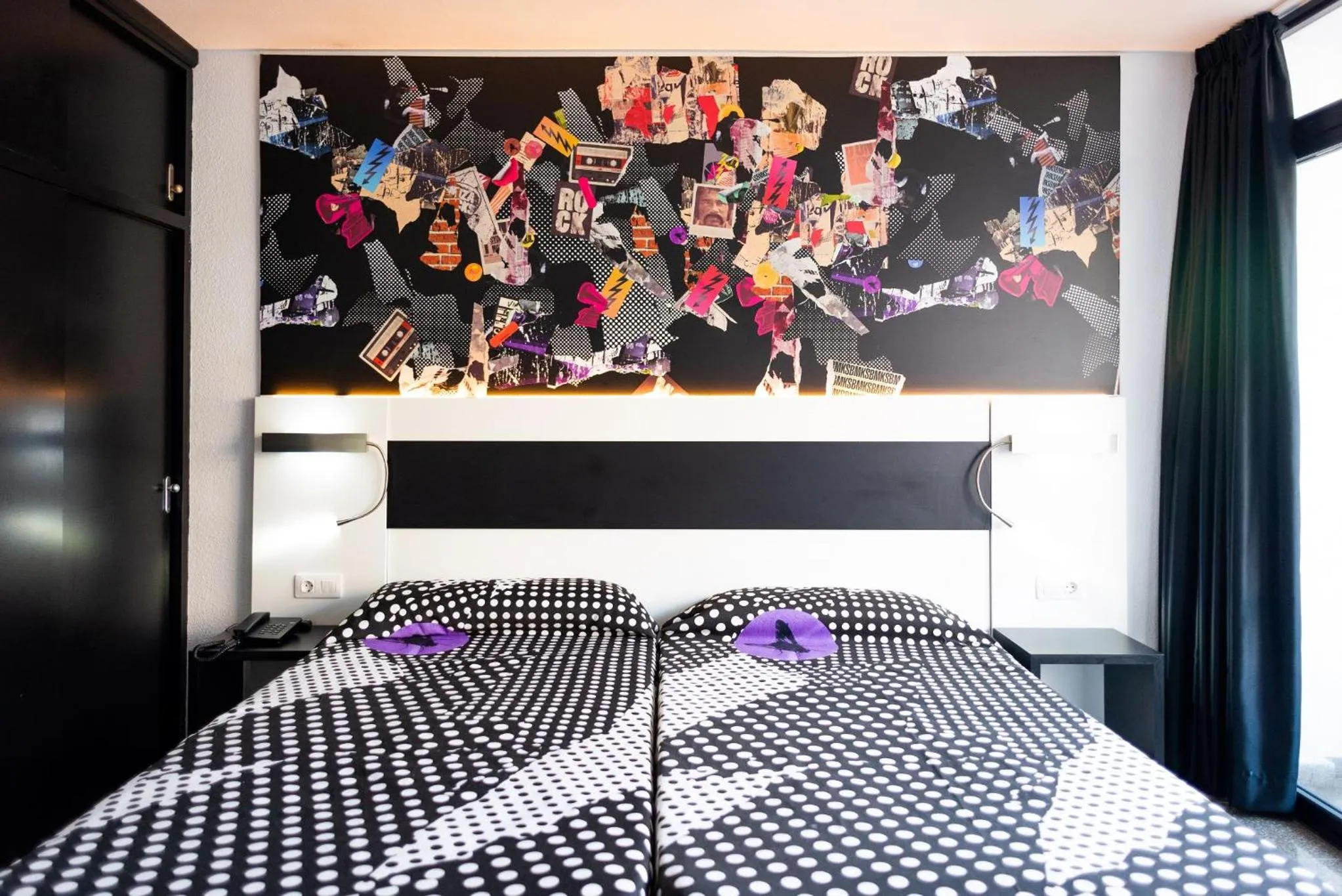 Bed in Ibiza Rocks Hotel - Adults Only