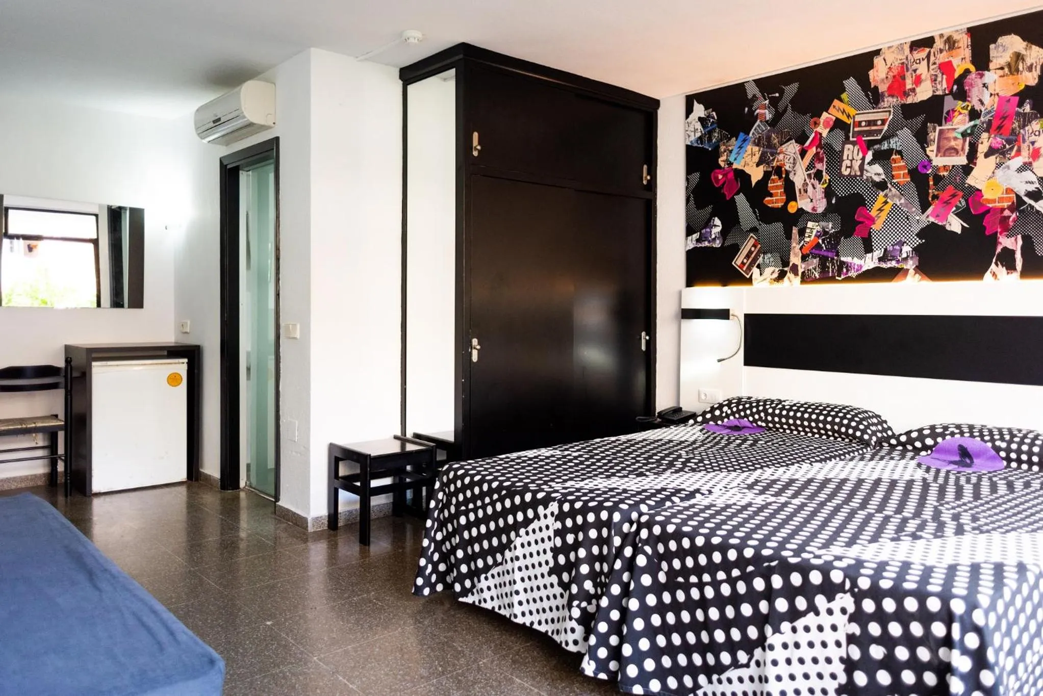 Bed in Ibiza Rocks Hotel - Adults Only