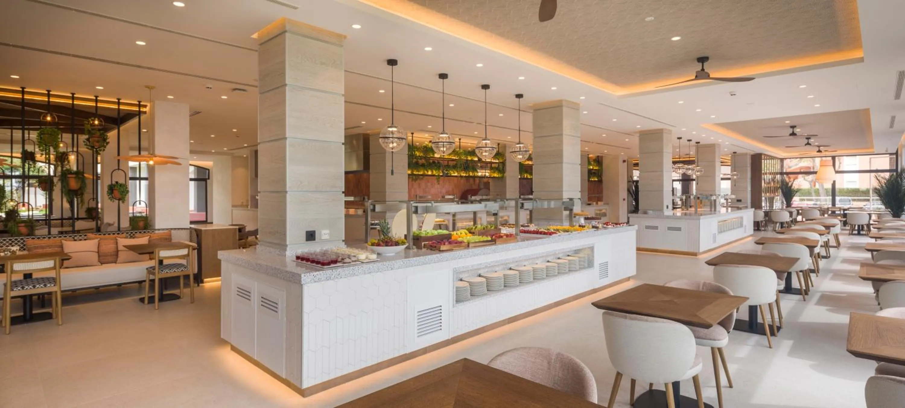 Restaurant/places to eat in Ilunion Islantilla