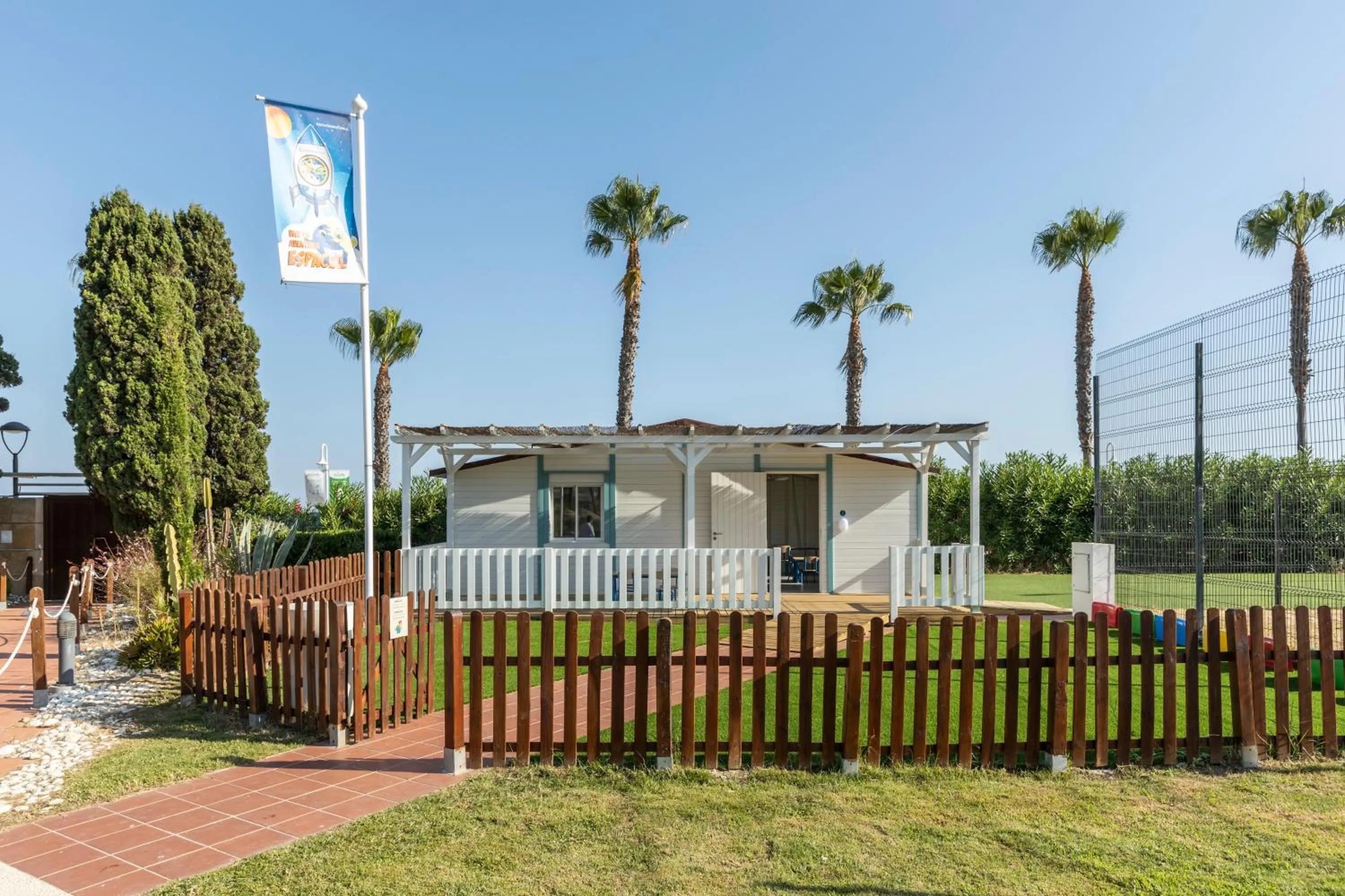 Kids's club in Ilunion Islantilla