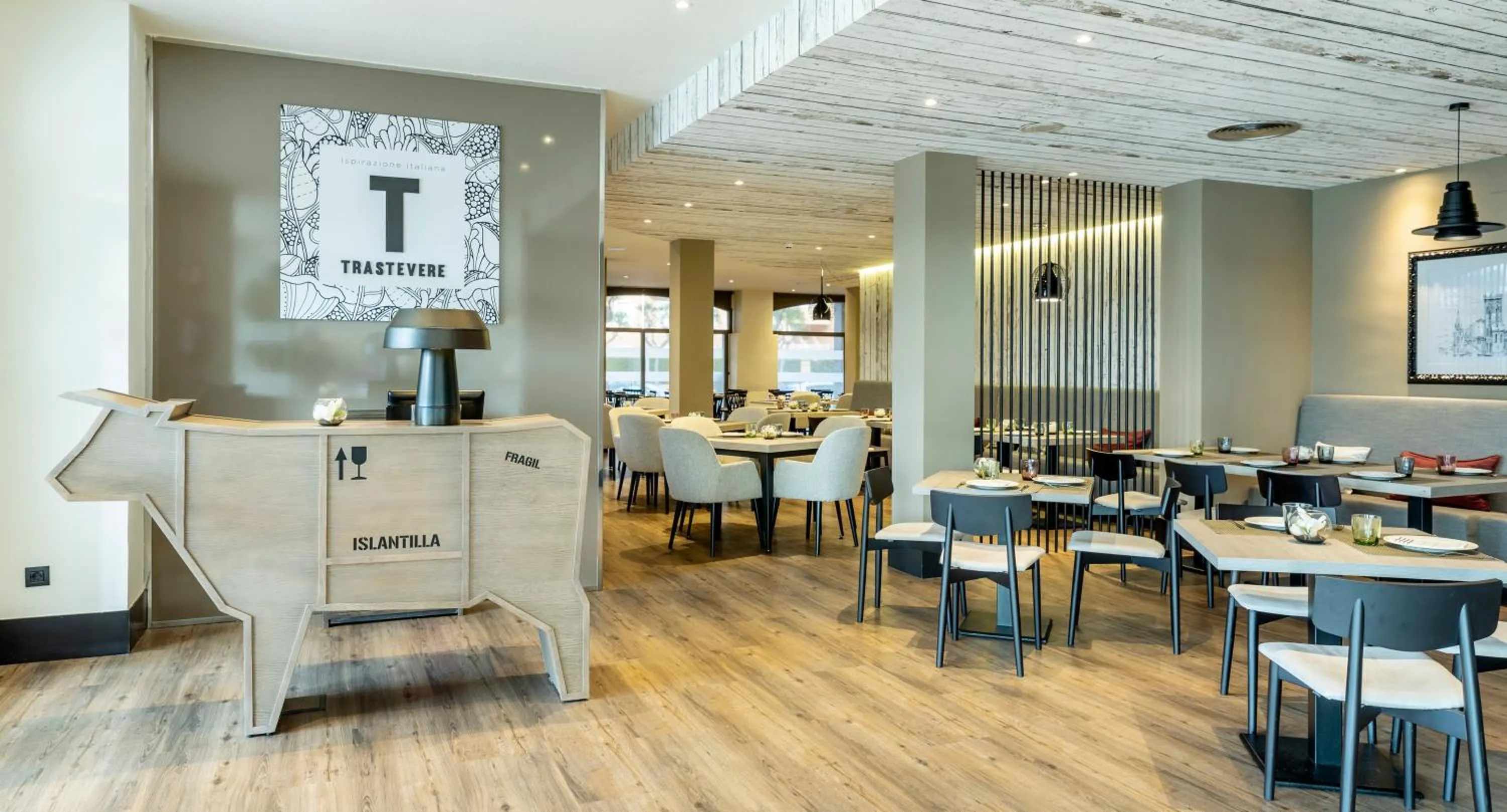 Restaurant/places to eat in Ilunion Islantilla