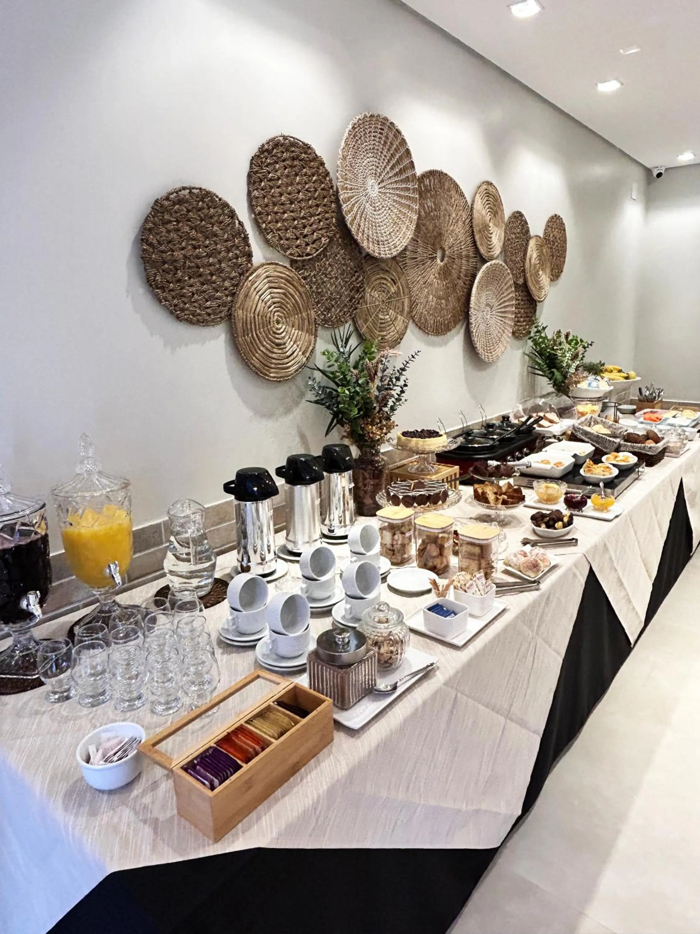 Breakfast in Apartamentos Studio Allure Moema - Com café da manhã e Valet opcional, Recepção 24 horas