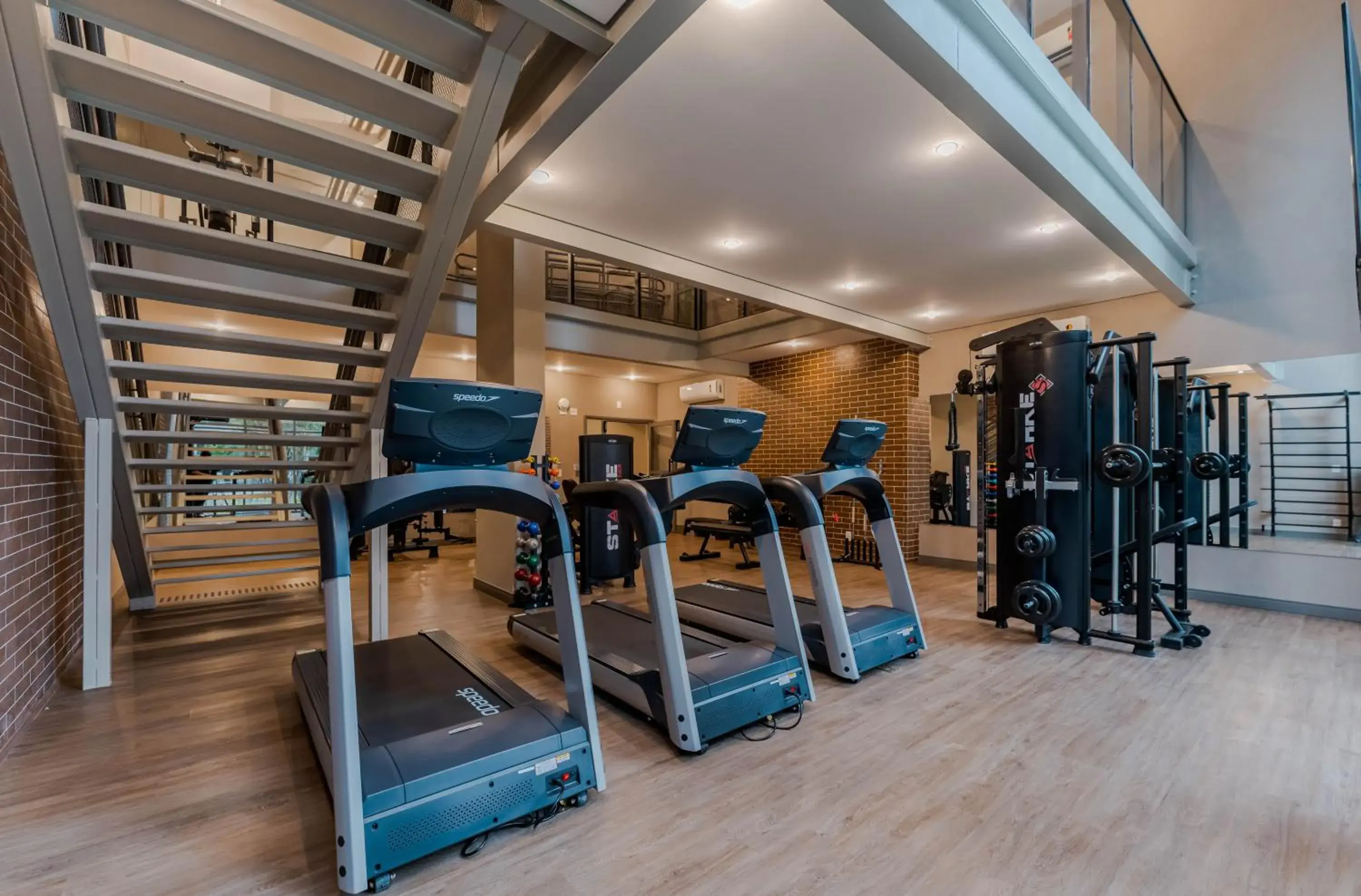 Fitness centre/facilities in Apartamentos Studio Allure Moema - Com café da manhã e Valet opcional, Recepção 24 horas Fitness centre/facilities in Apartamentos Studio Allure Moema - Com café da manhã e Valet opcional, Recepção 24 horas