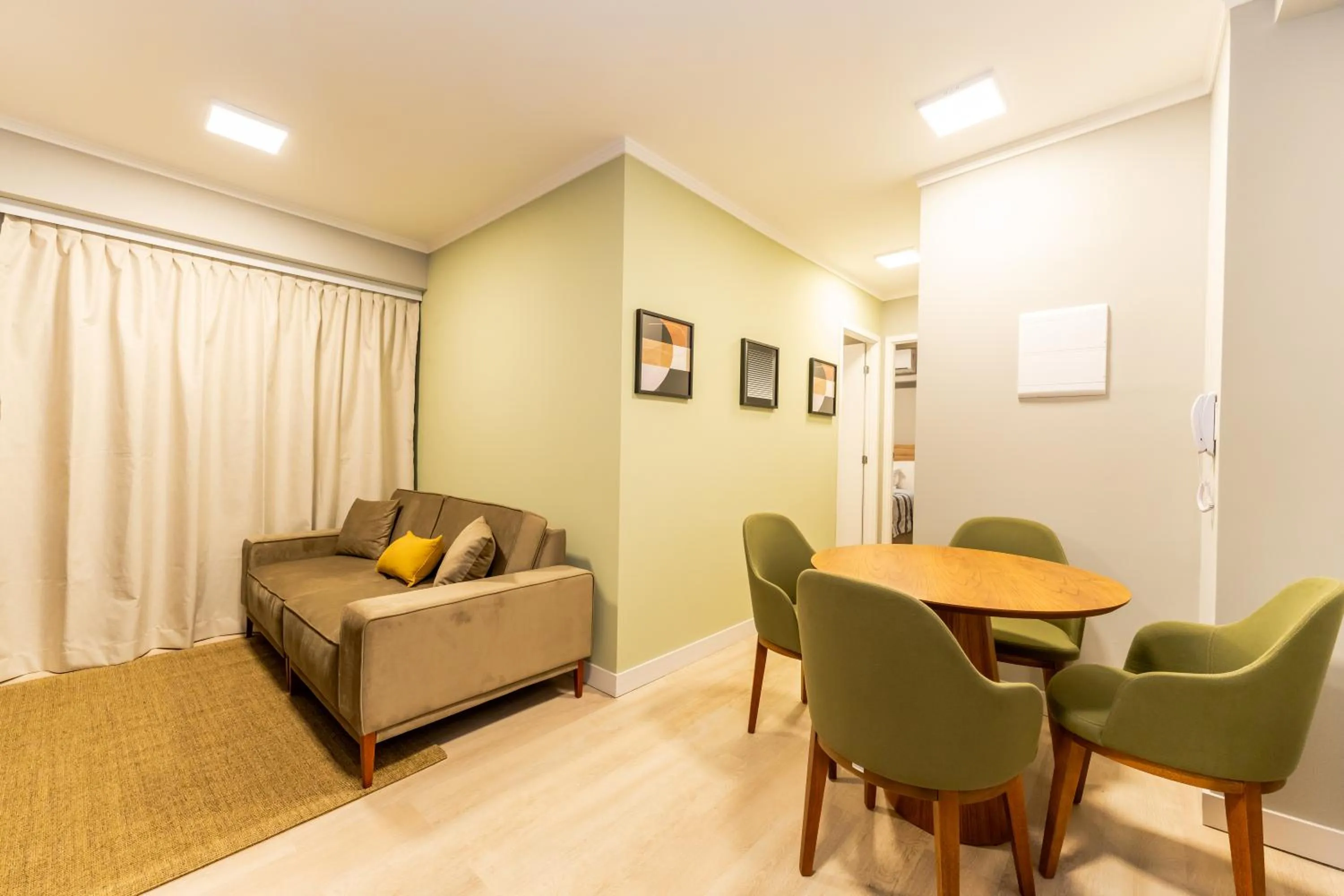 Living room in Apartamentos Studio Allure Moema - Com café da manhã e Valet opcional, Recepção 24 horas