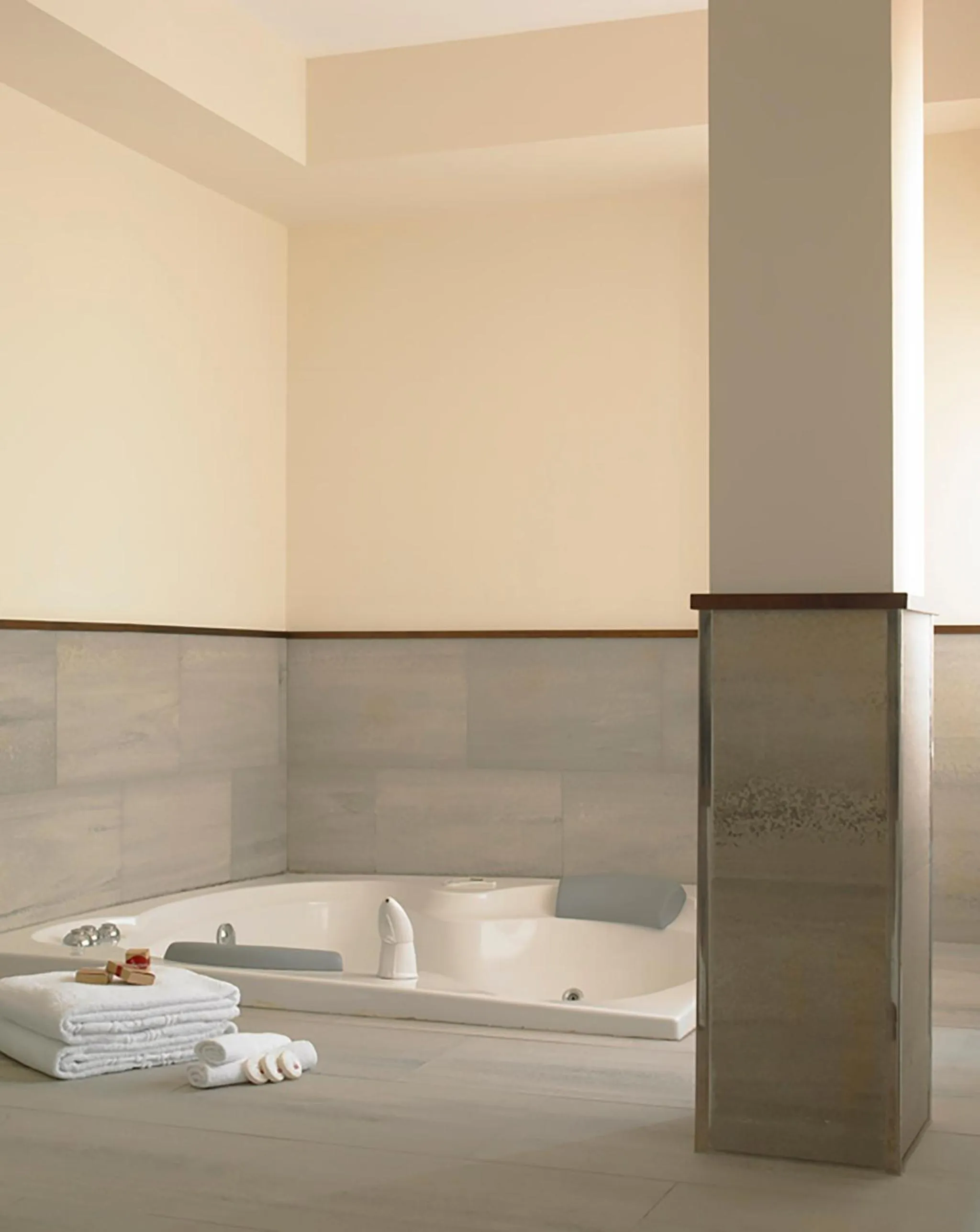 Decorative detail in Hotel Isla de La Garena