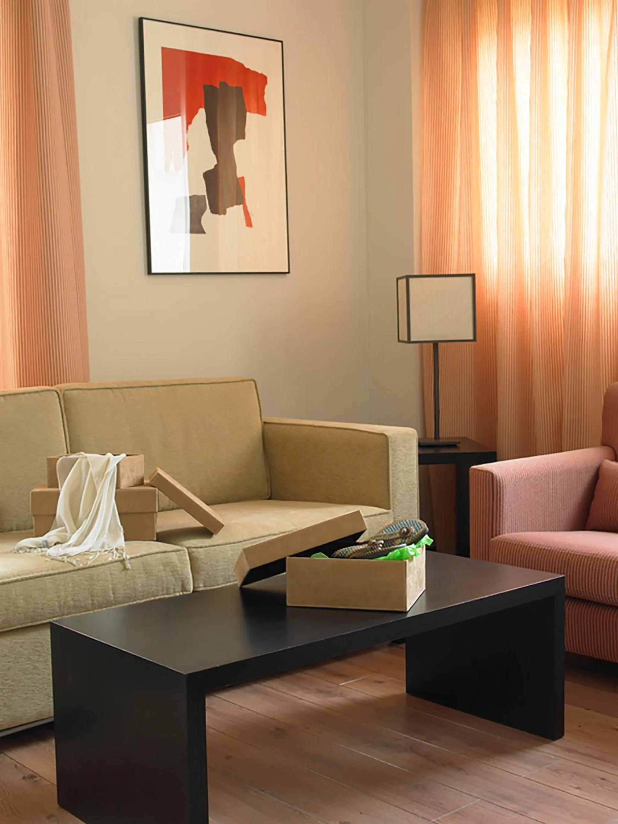 Seating area in Hotel Isla de La Garena