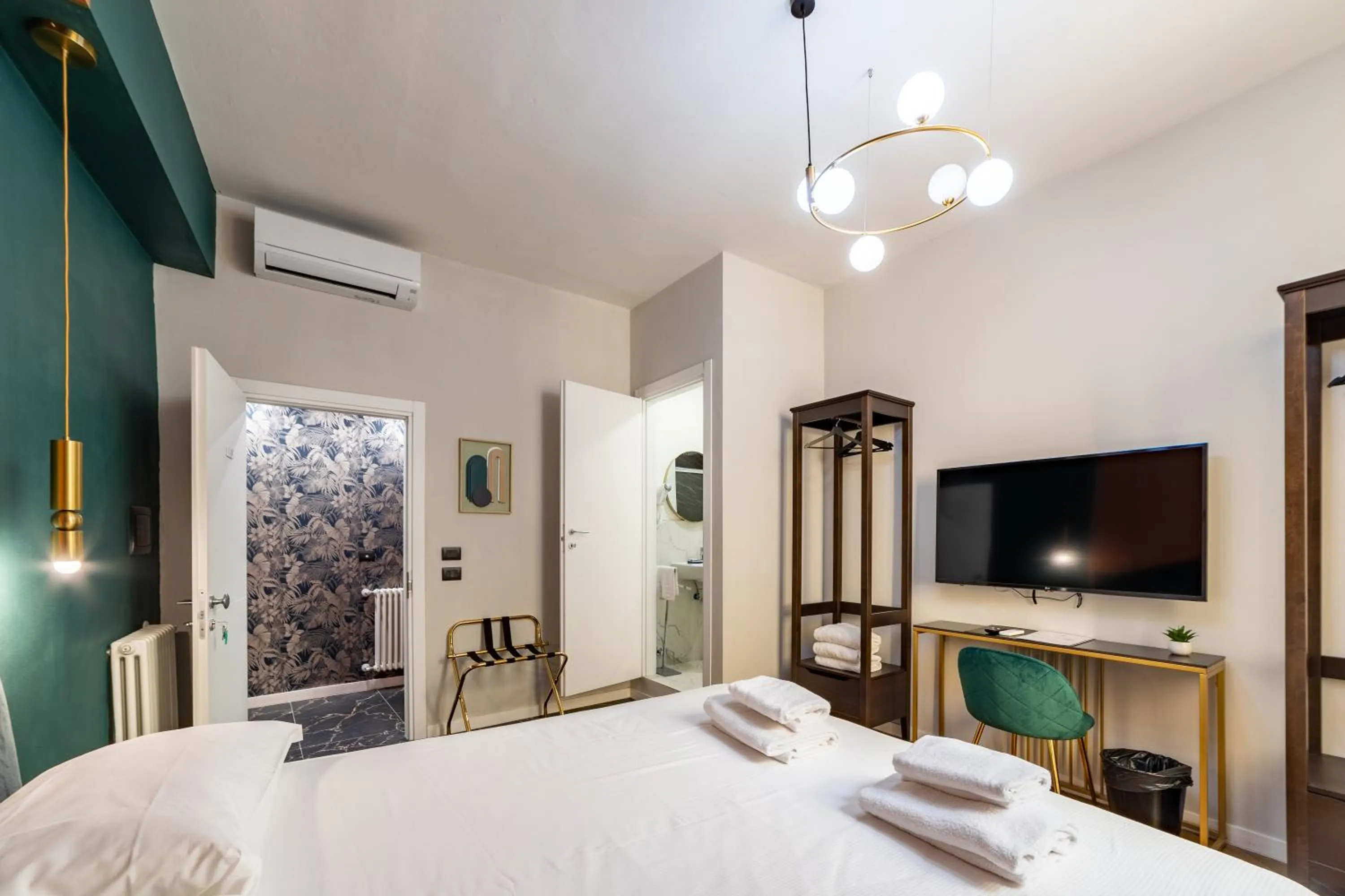 Bedroom, Bed in Room Eleven