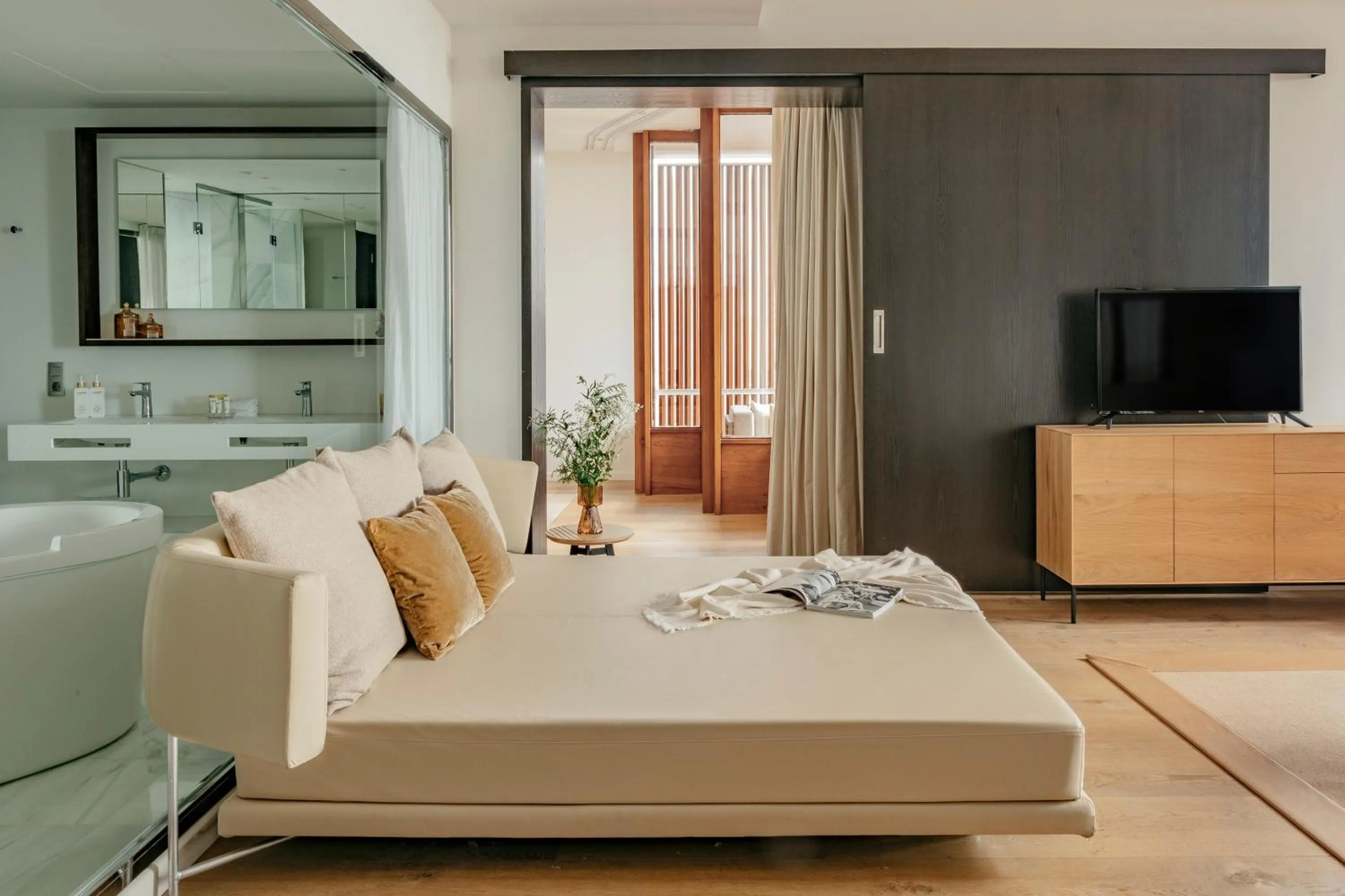 Bed in Hotel de Mar Gran Meliá - Adults Only - The Leading Hotels of the World