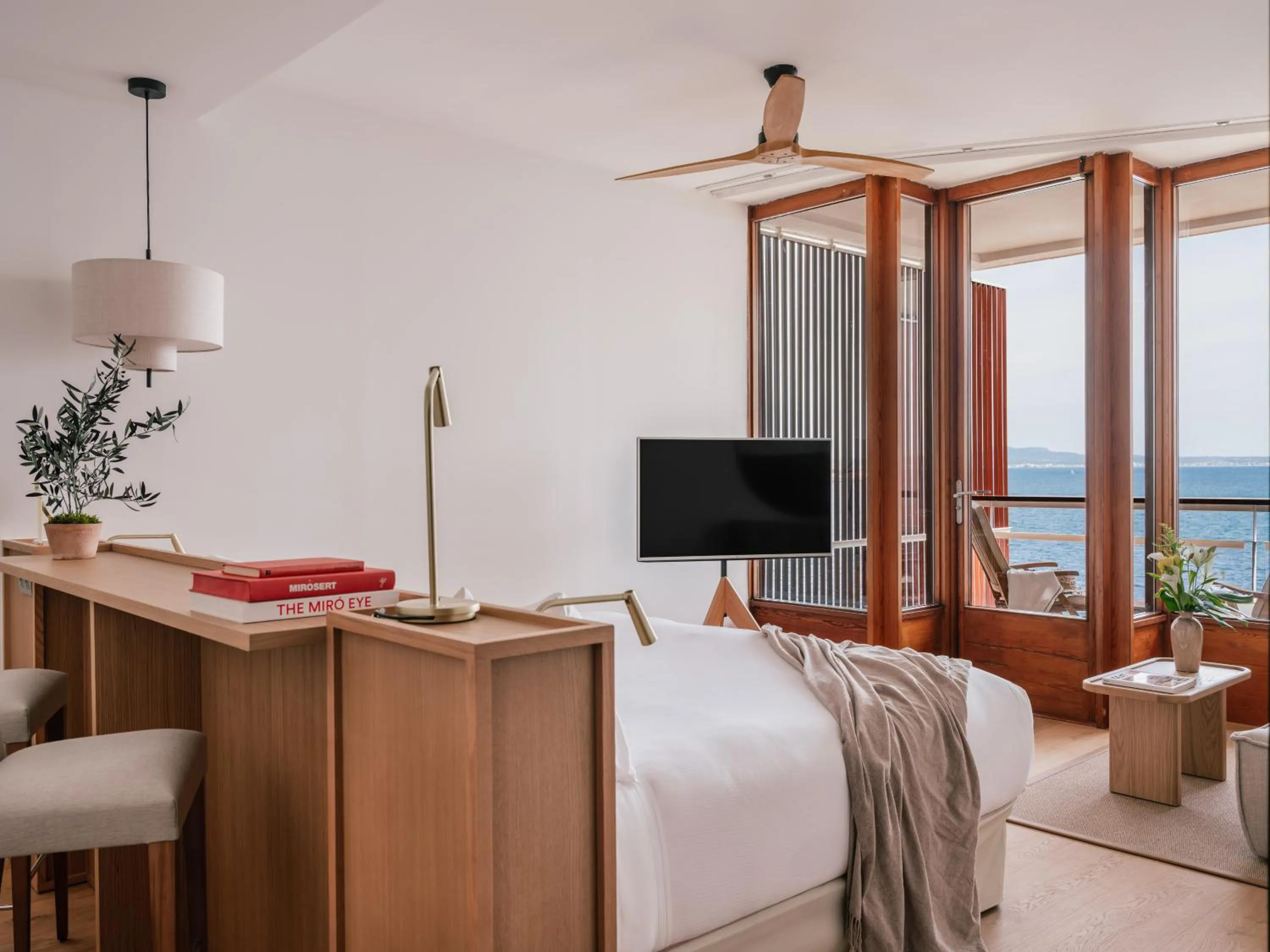 Bed in Hotel de Mar Gran Meliá - Adults Only - The Leading Hotels of the World