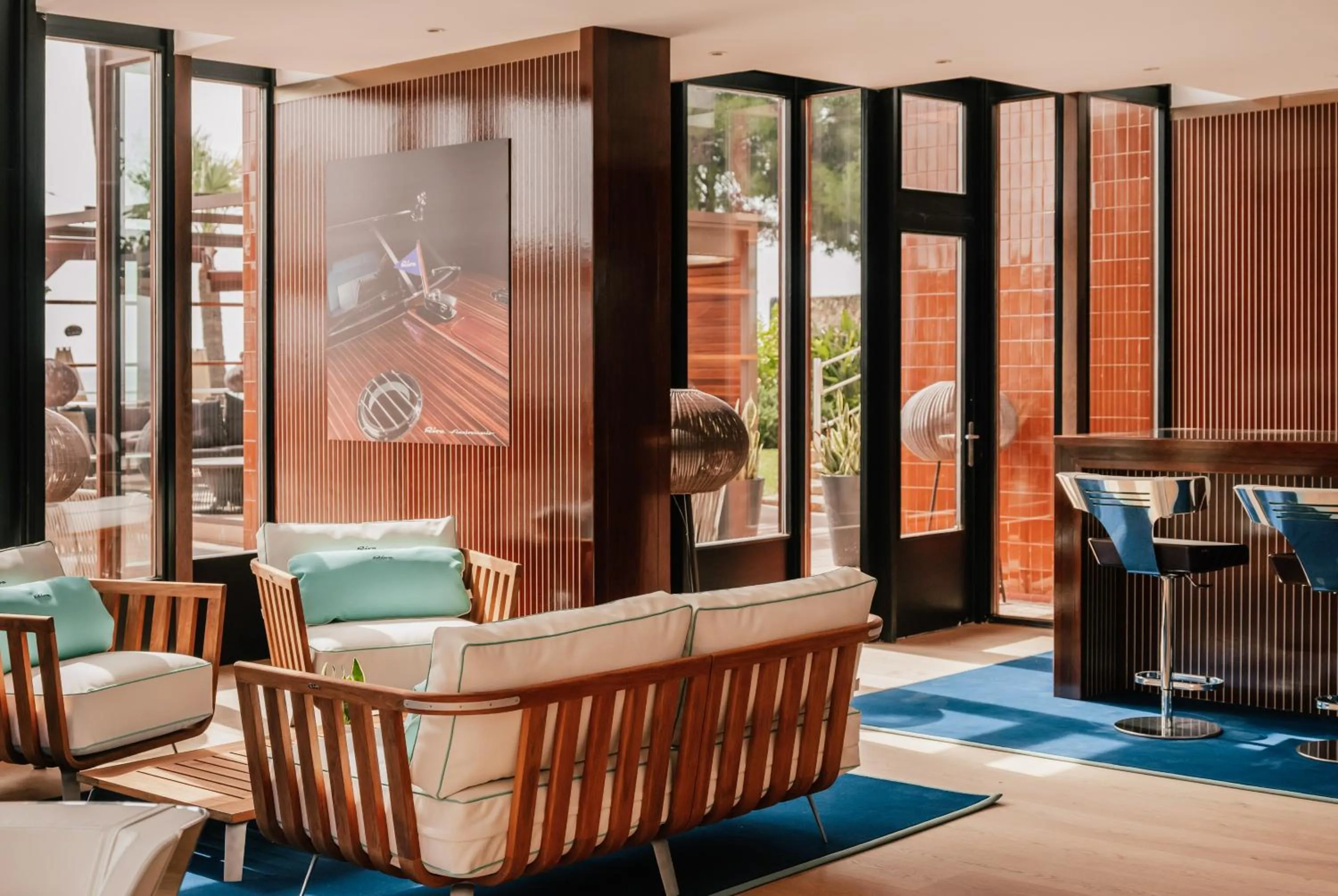 Lounge or bar in Hotel de Mar Gran Meliá - Adults Only - The Leading Hotels of the World