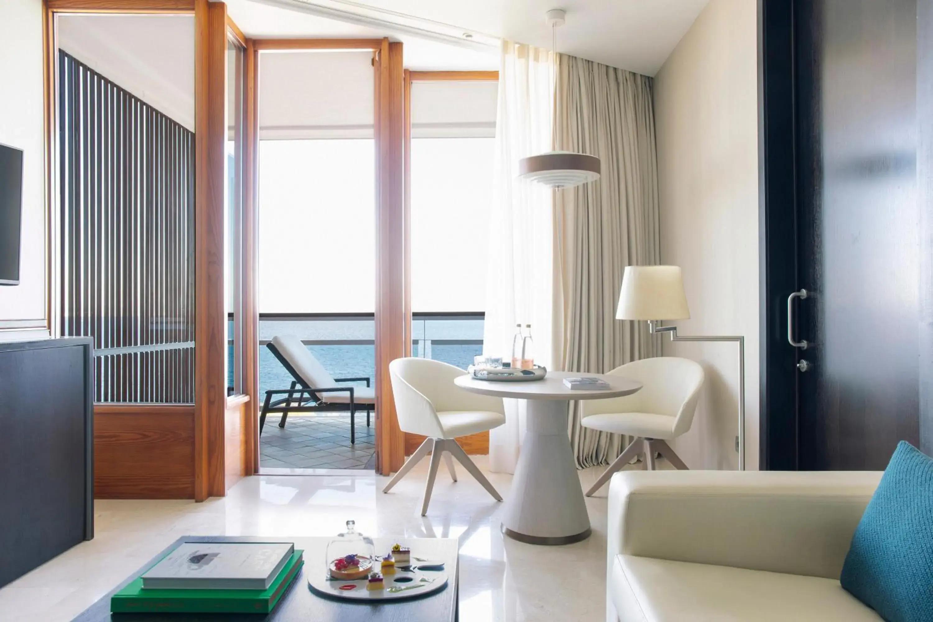 Living room in Hotel de Mar Gran Meliá - Adults Only - The Leading Hotels of the World Living room in Hotel de Mar Gran Meliá - Adults Only - The Leading Hotels of the World