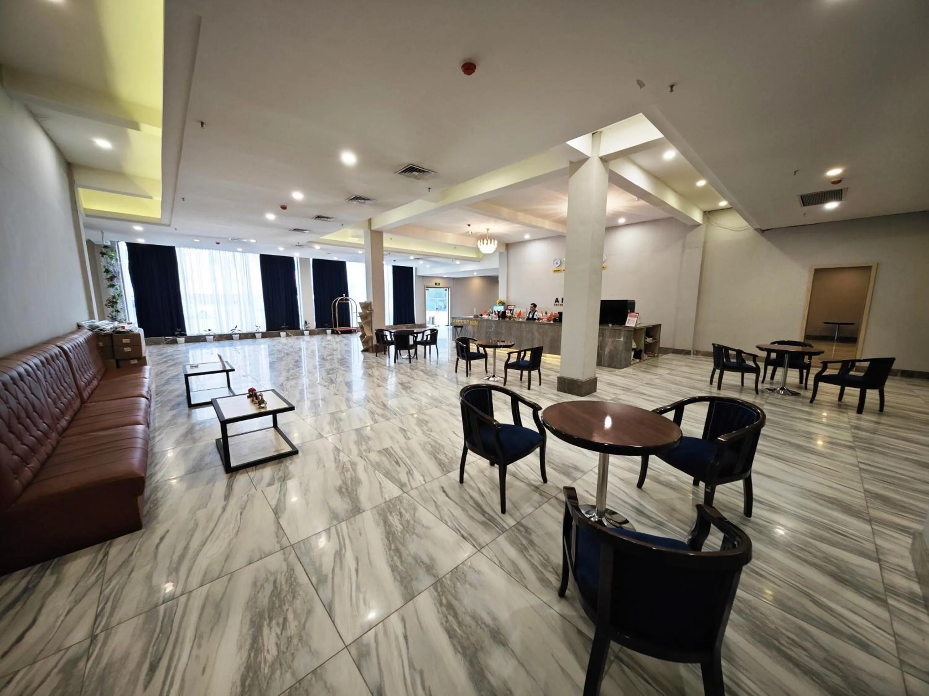Lobby or reception in Andijon International Hotel