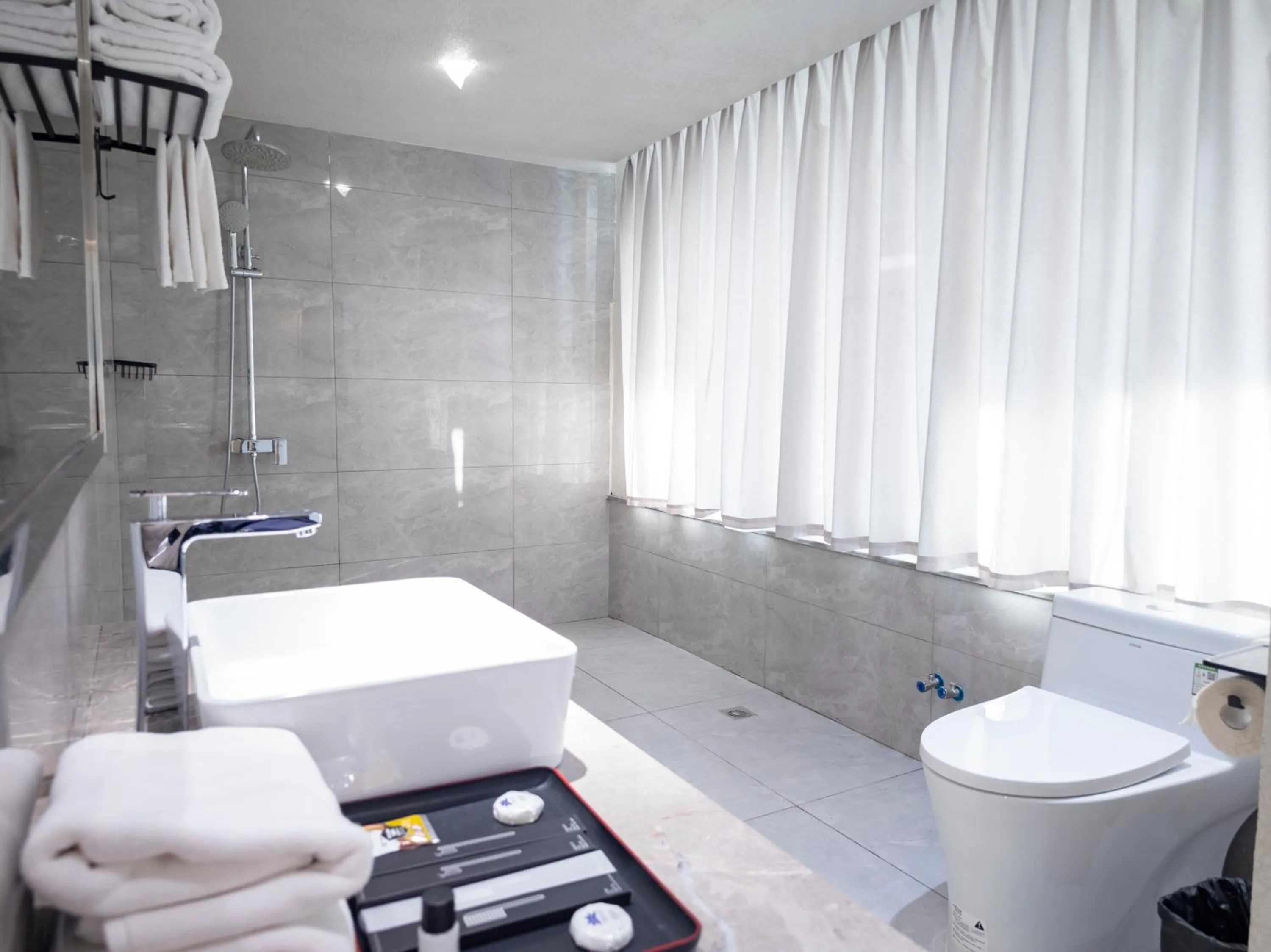 Toilet in Andijon International Hotel