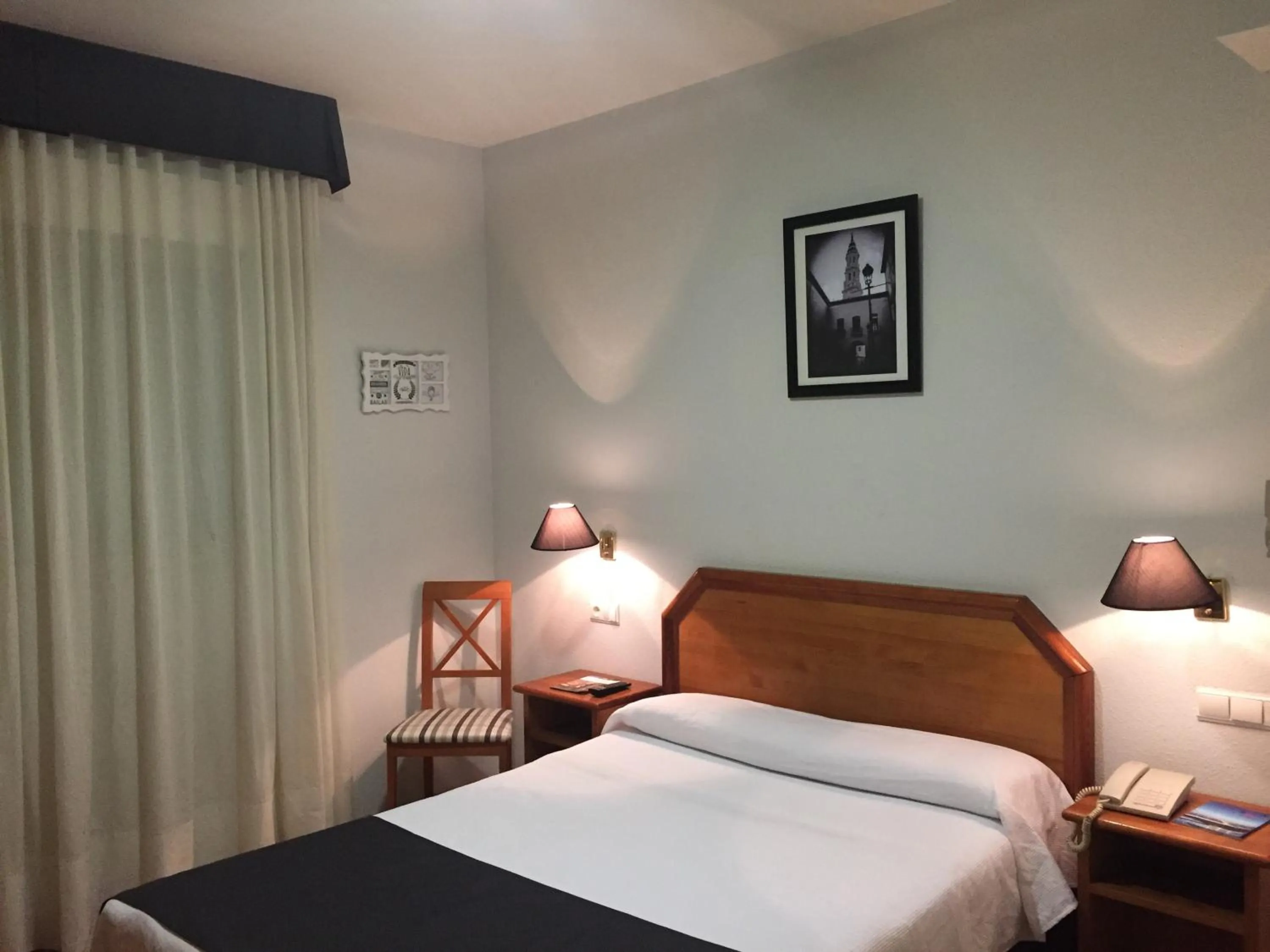 Bed in Hotel Hispania