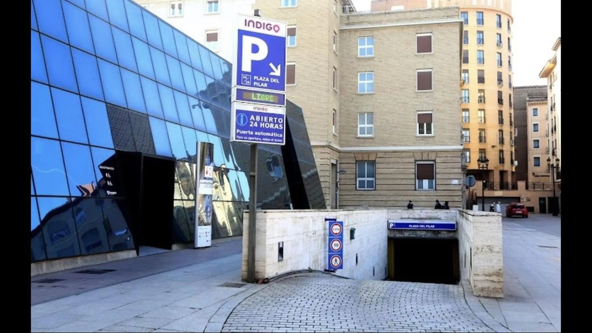 Parking in Hotel Hispania