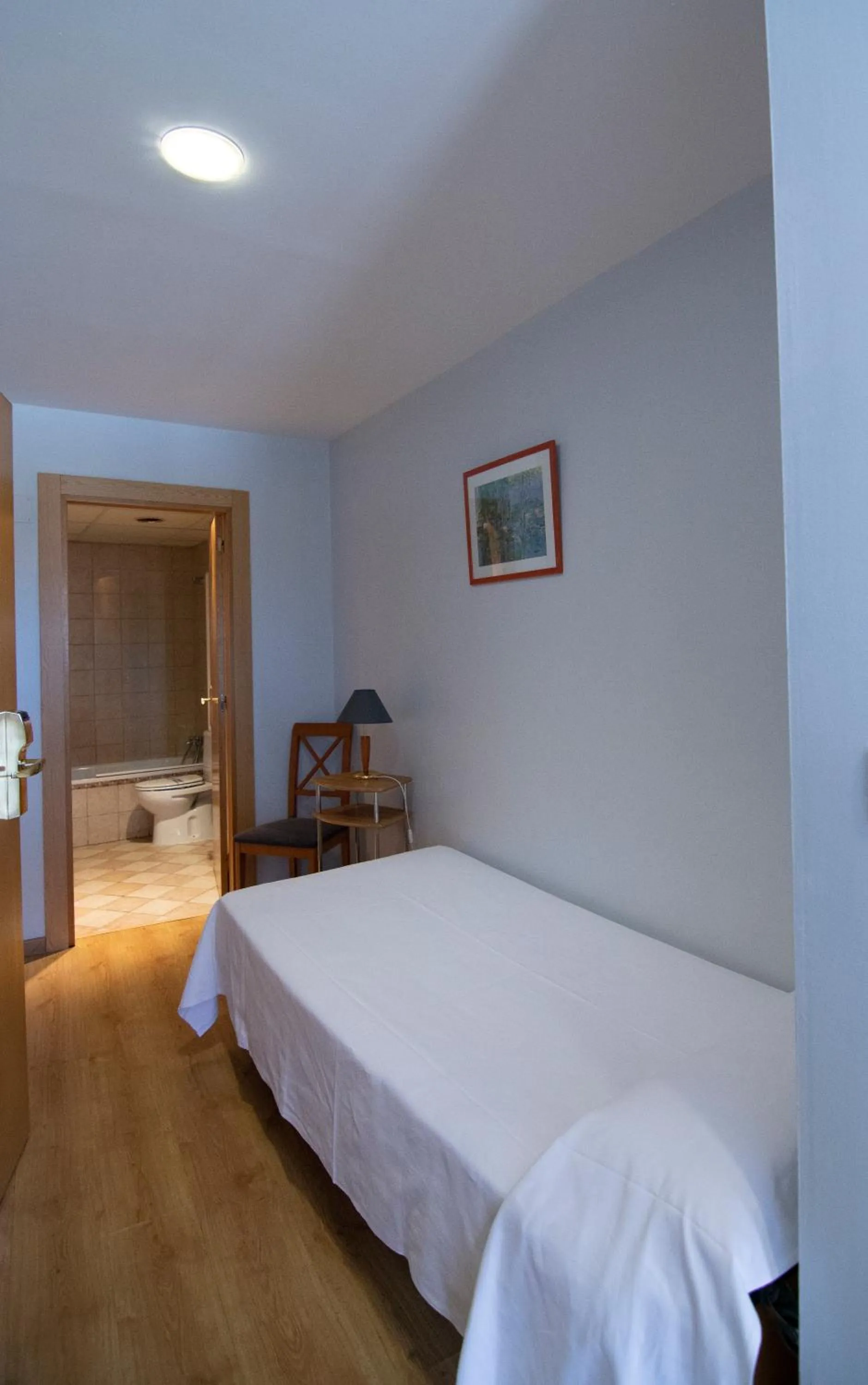 Bed in Hotel Hispania