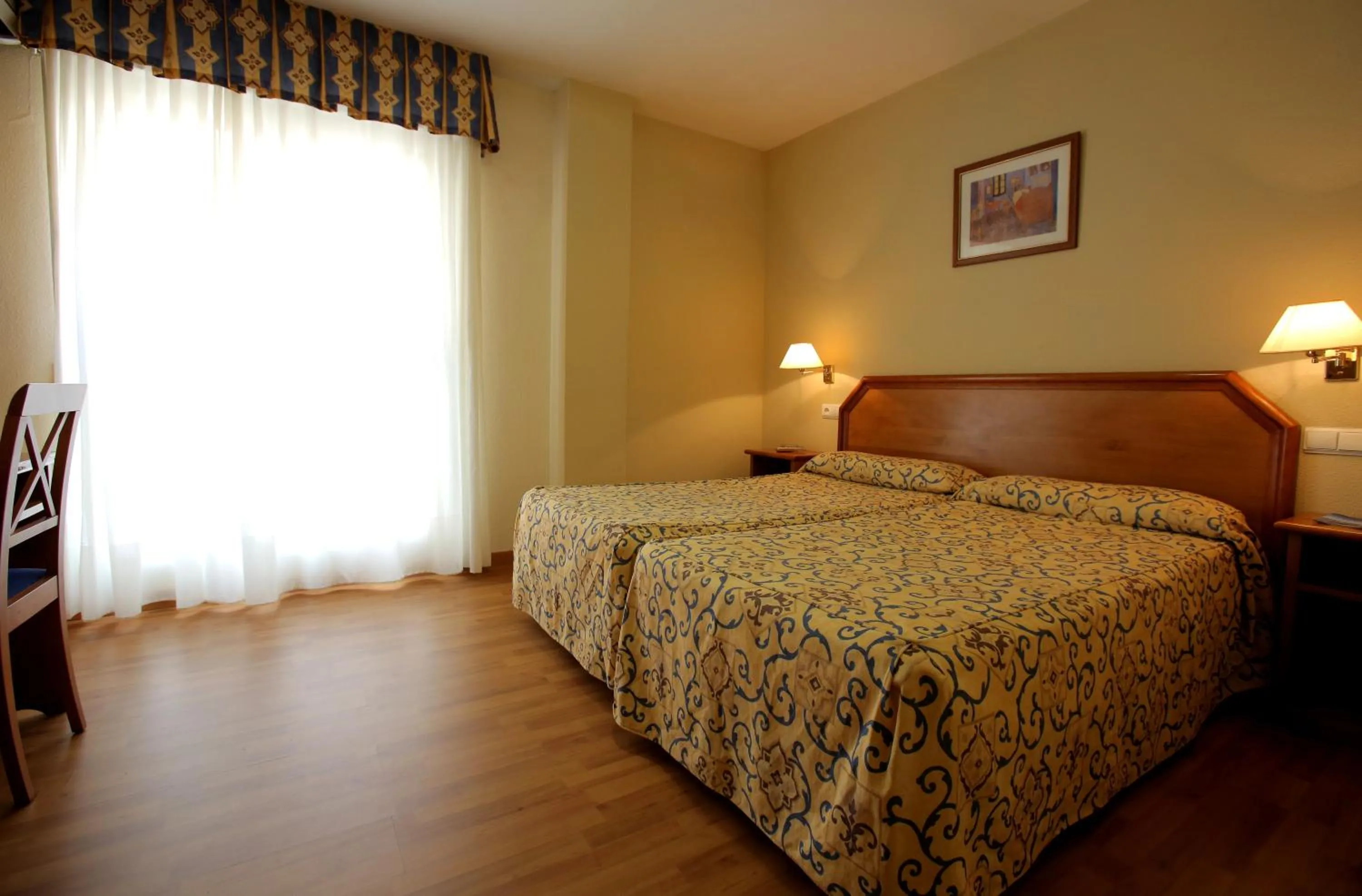 Other, Bed in Hotel Hispania