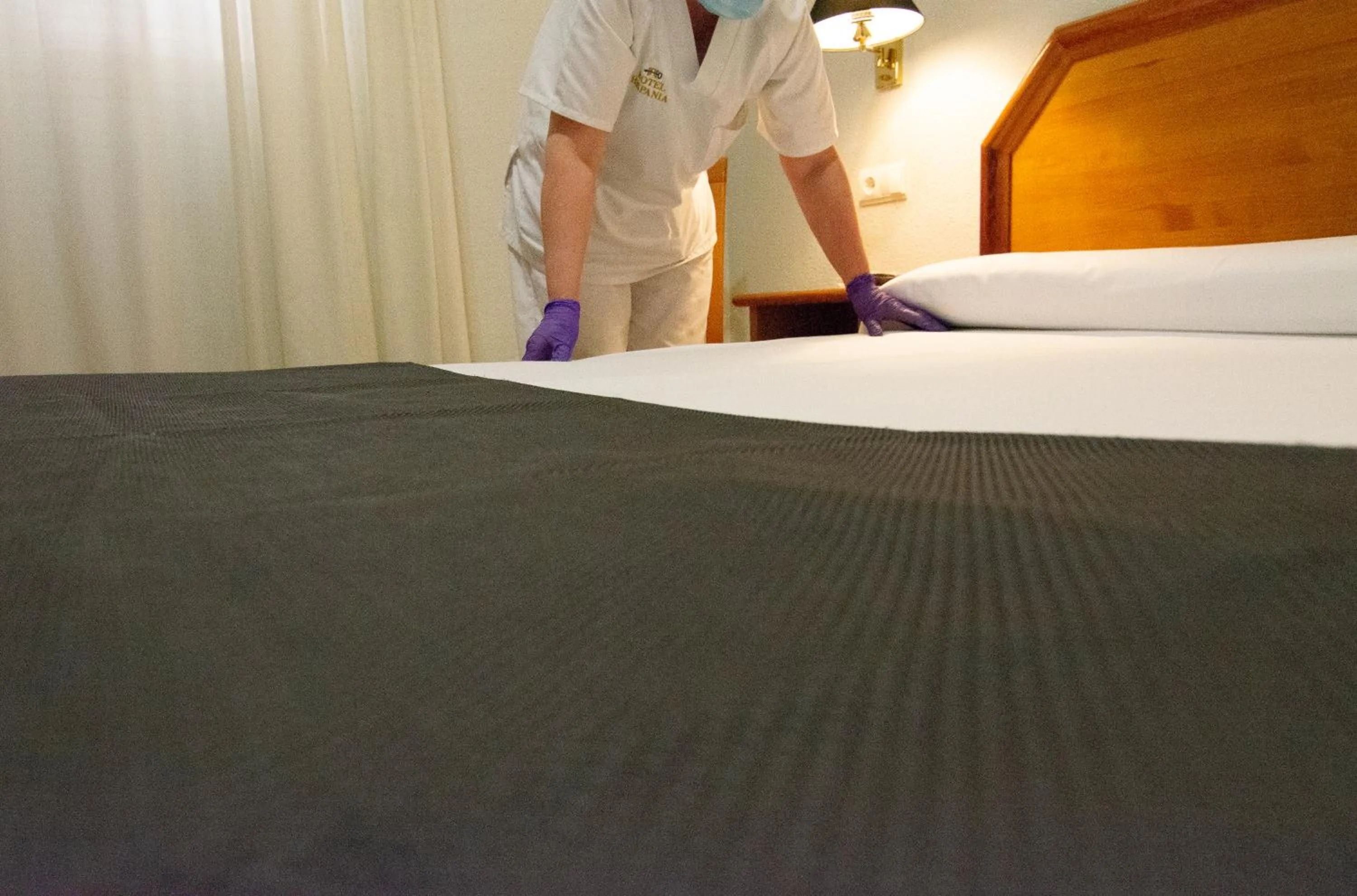 Bed in Hotel Hispania