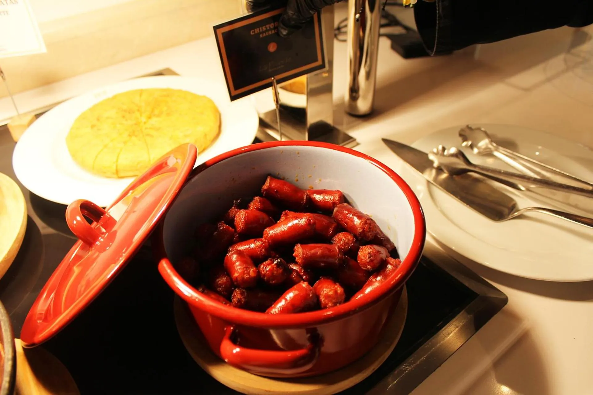 Restaurant/places to eat in Hotel Villamadrid