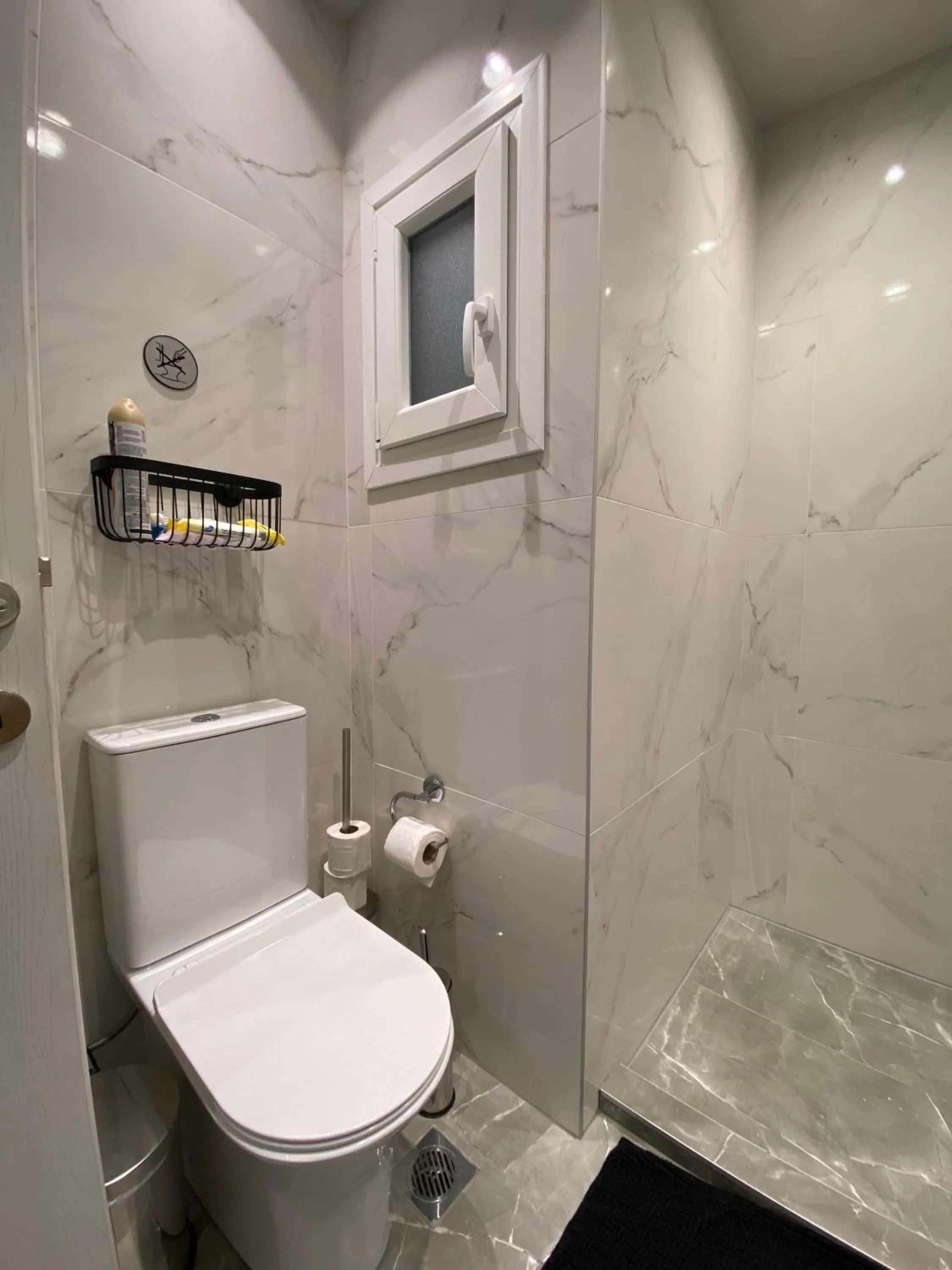 ThesSpacious Apartment